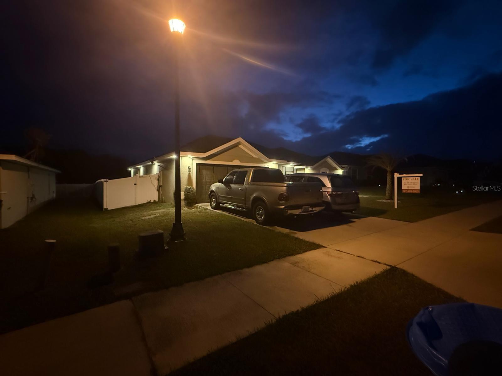 Image 4 of 25 For 7720 Sloewood Drive