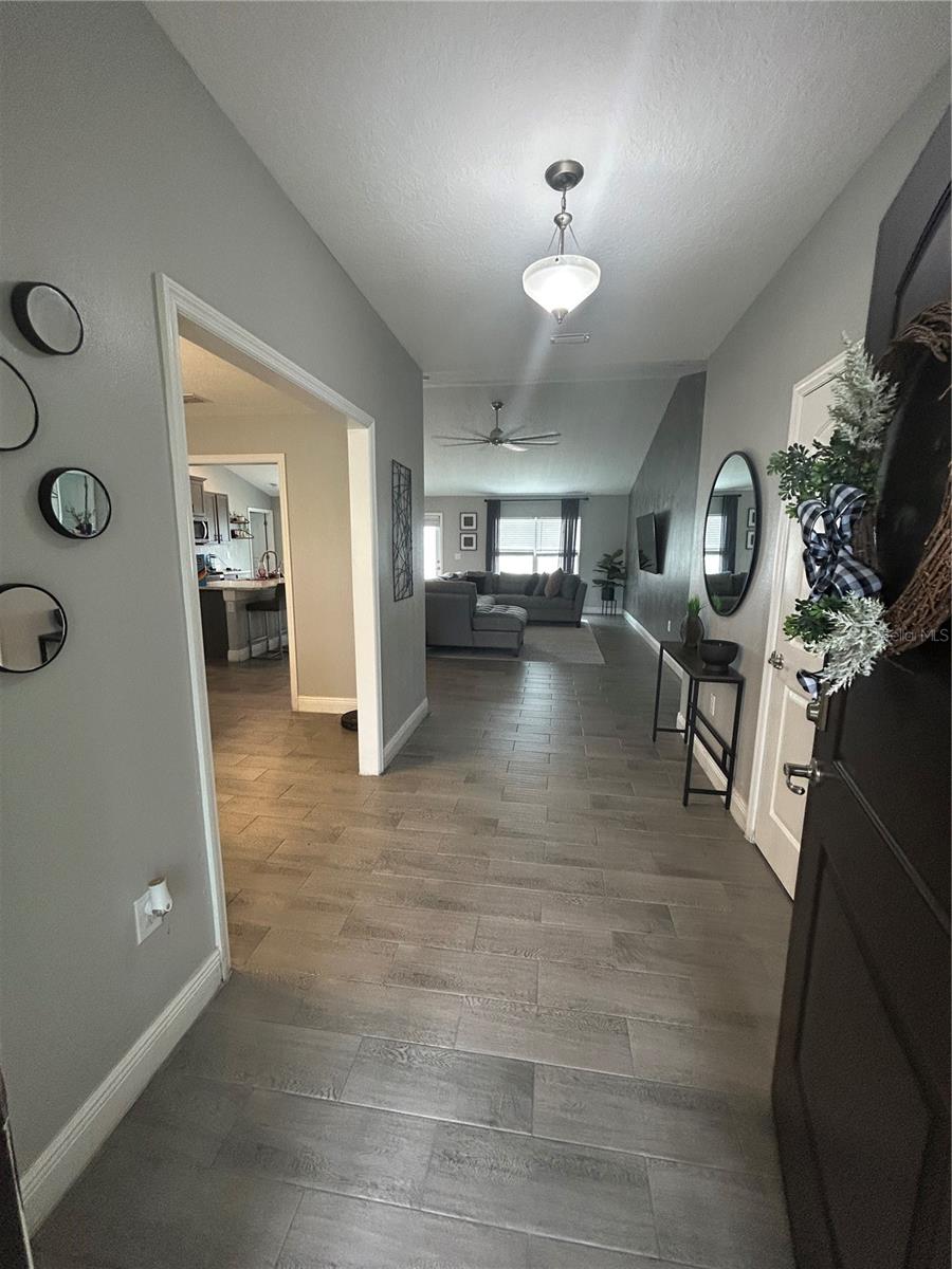 Image 6 of 25 For 7720 Sloewood Drive