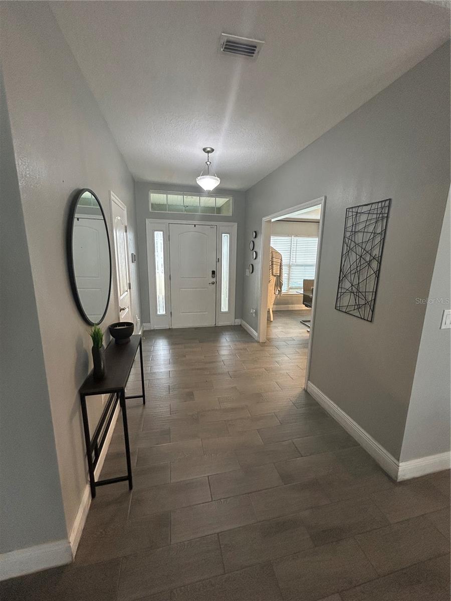 Image 7 of 25 For 7720 Sloewood Drive
