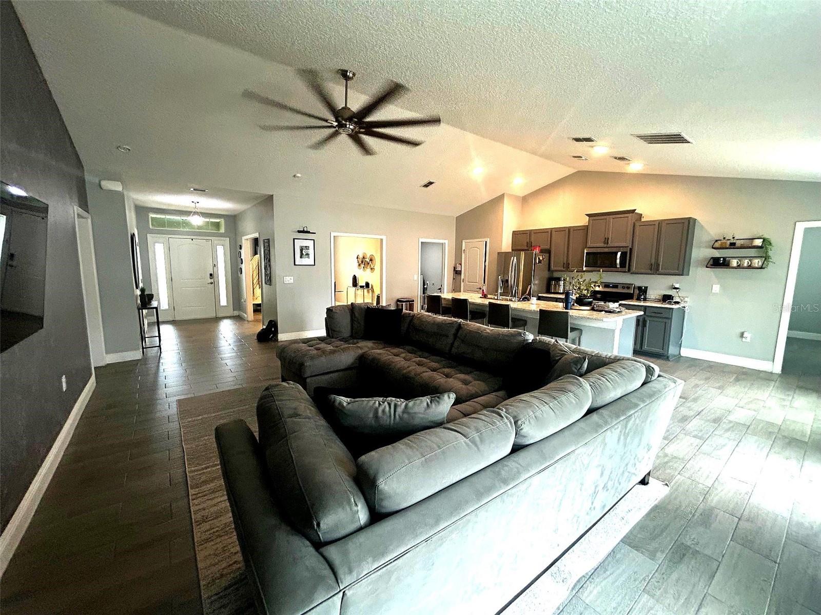 Image 9 of 25 For 7720 Sloewood Drive