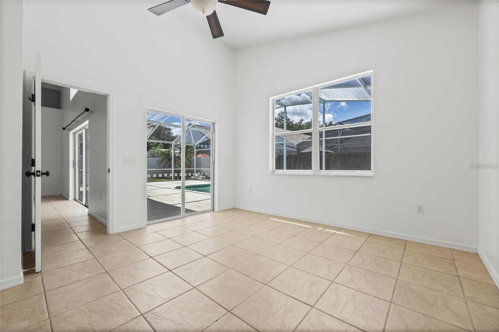 Image 26 of 44 For 520 Hollingshead Loop