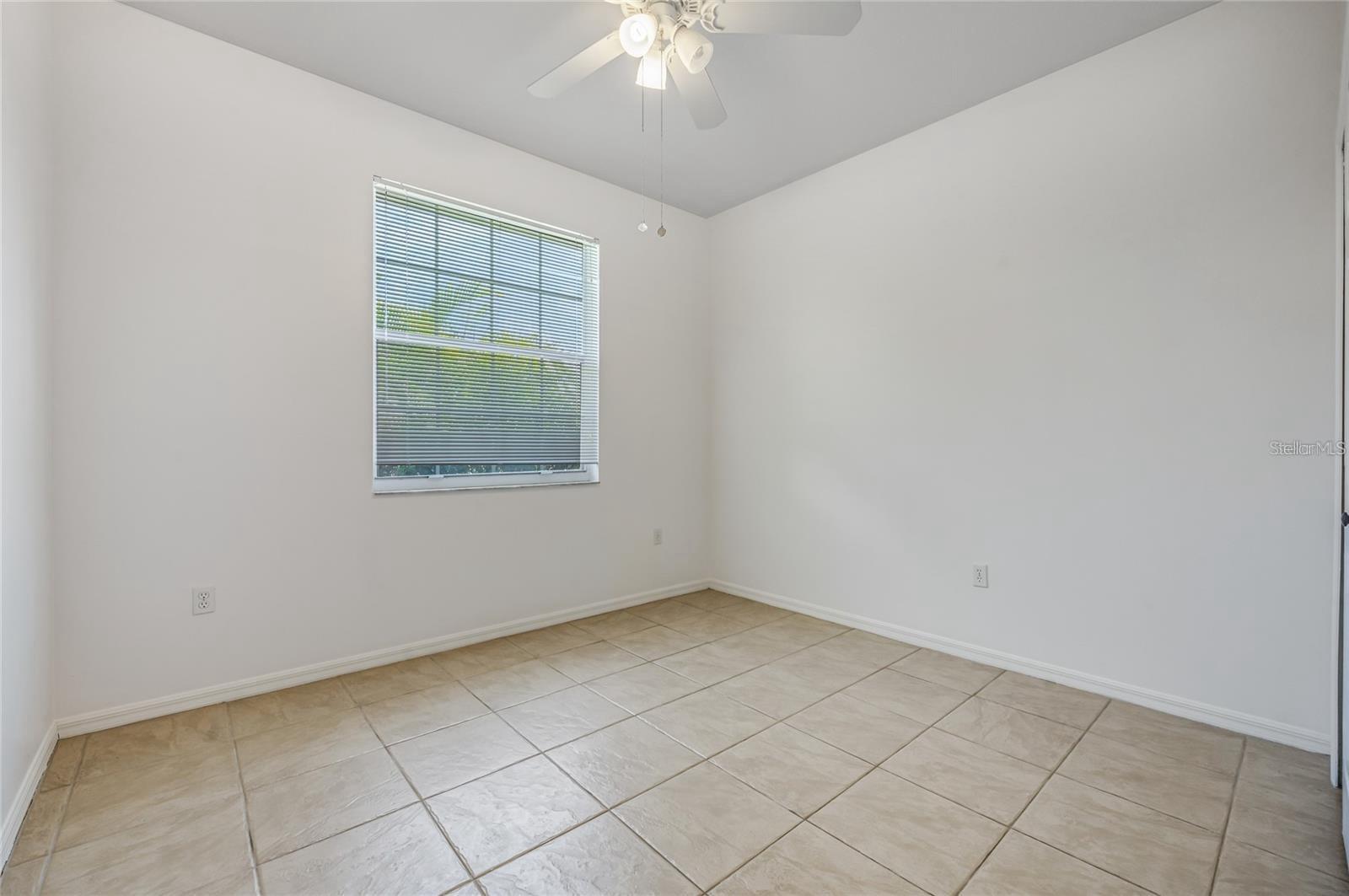 Image 29 of 44 For 520 Hollingshead Loop