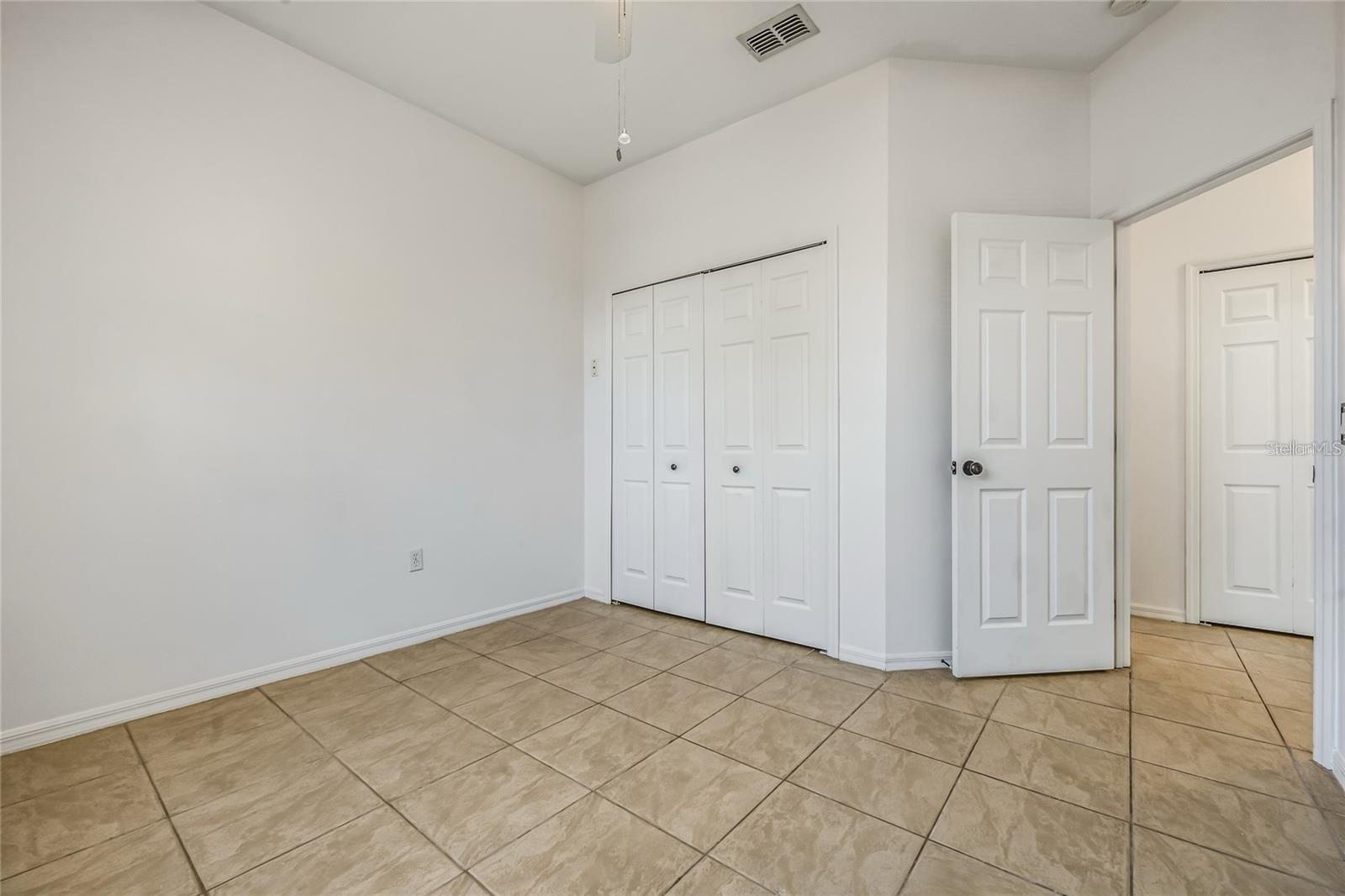 Image 32 of 44 For 520 Hollingshead Loop