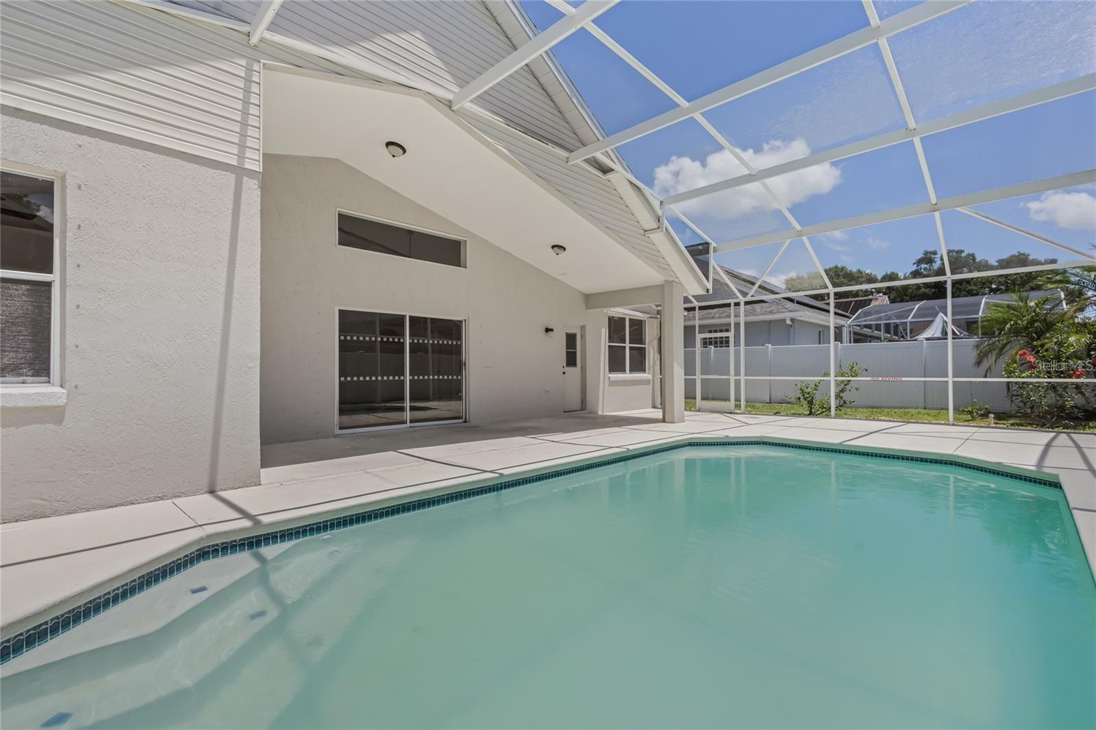 Image 39 of 44 For 520 Hollingshead Loop