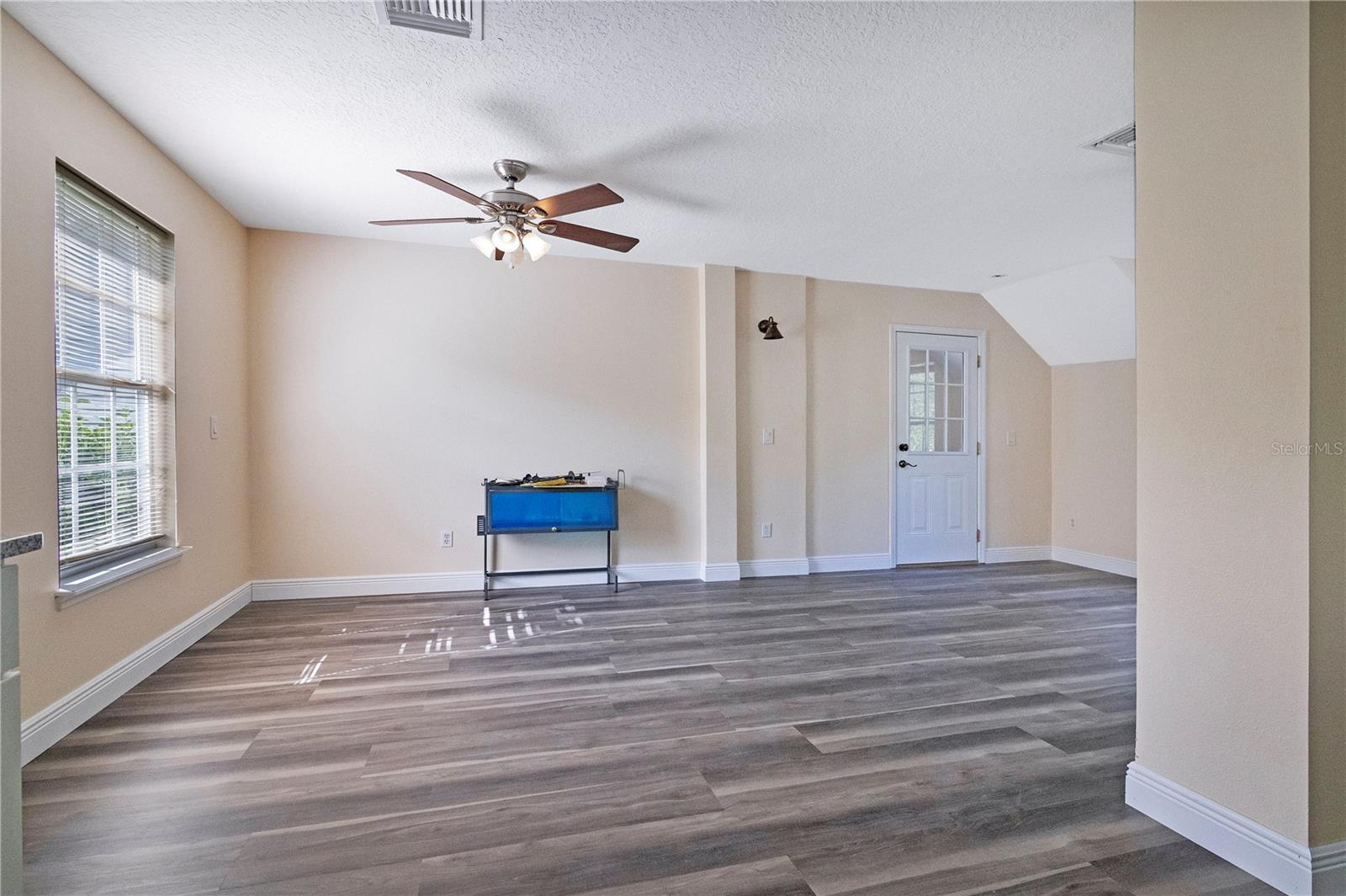 Image 45 of 50 For 145 Longview Avenue