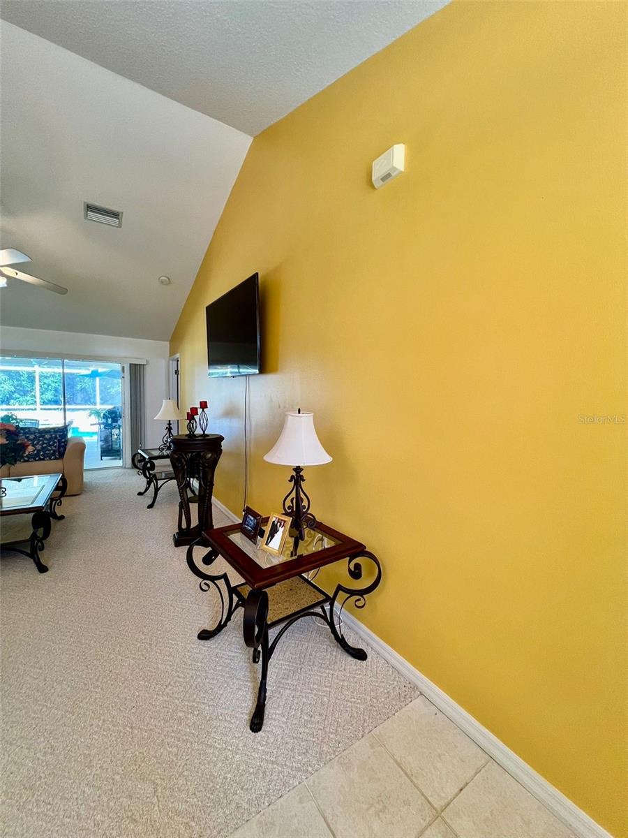 Listing photo id 10 for 9998 Langdon Road