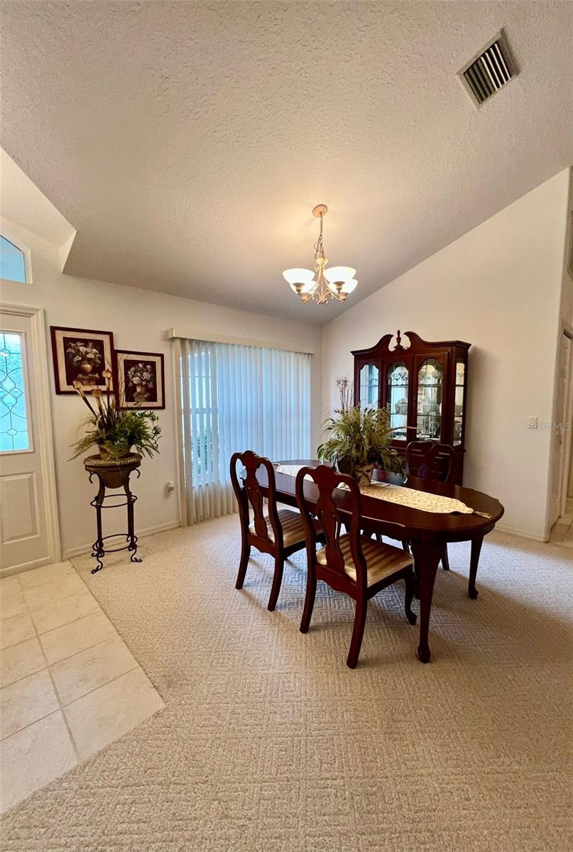 Listing photo id 12 for 9998 Langdon Road