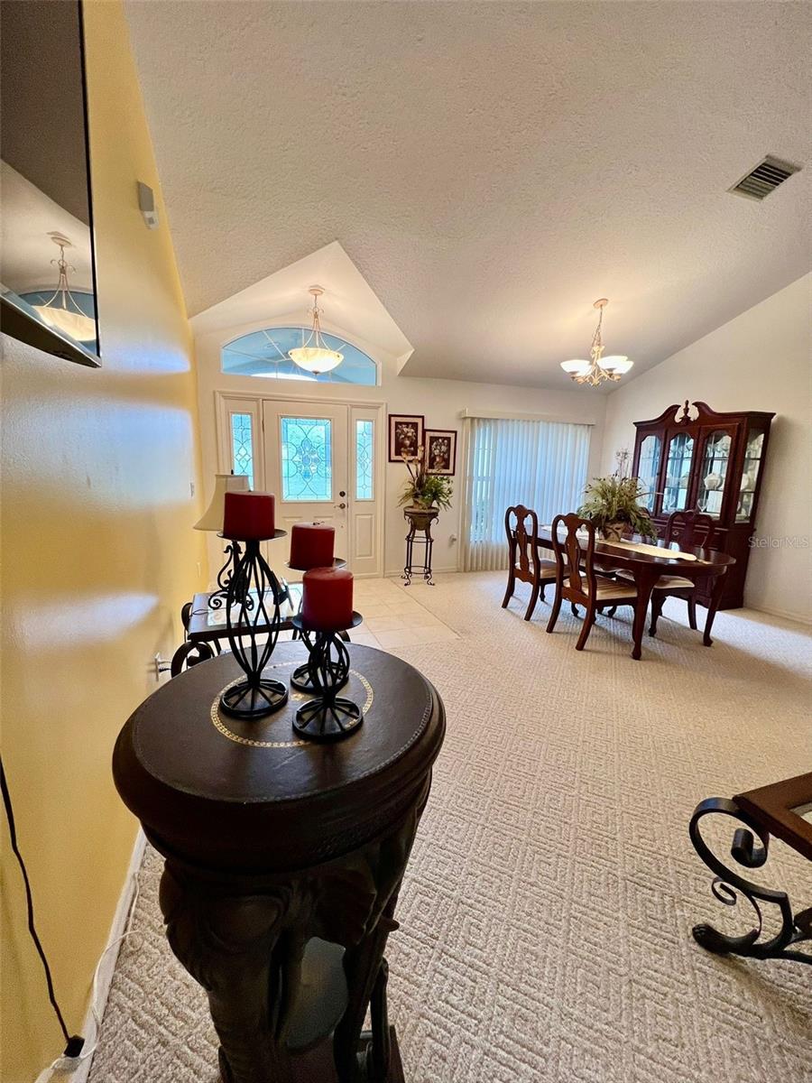 Listing photo id 13 for 9998 Langdon Road