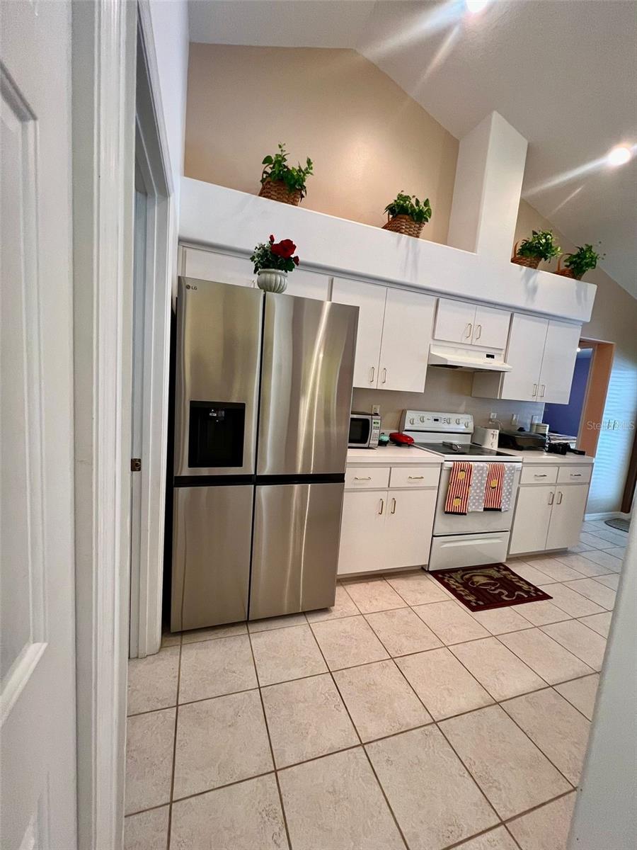 Listing photo id 22 for 9998 Langdon Road