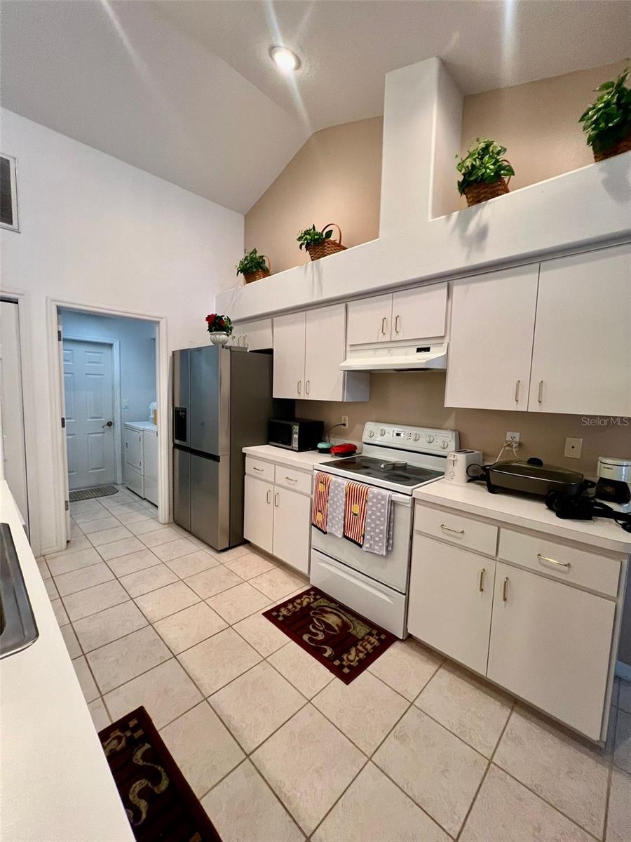 Listing photo id 23 for 9998 Langdon Road
