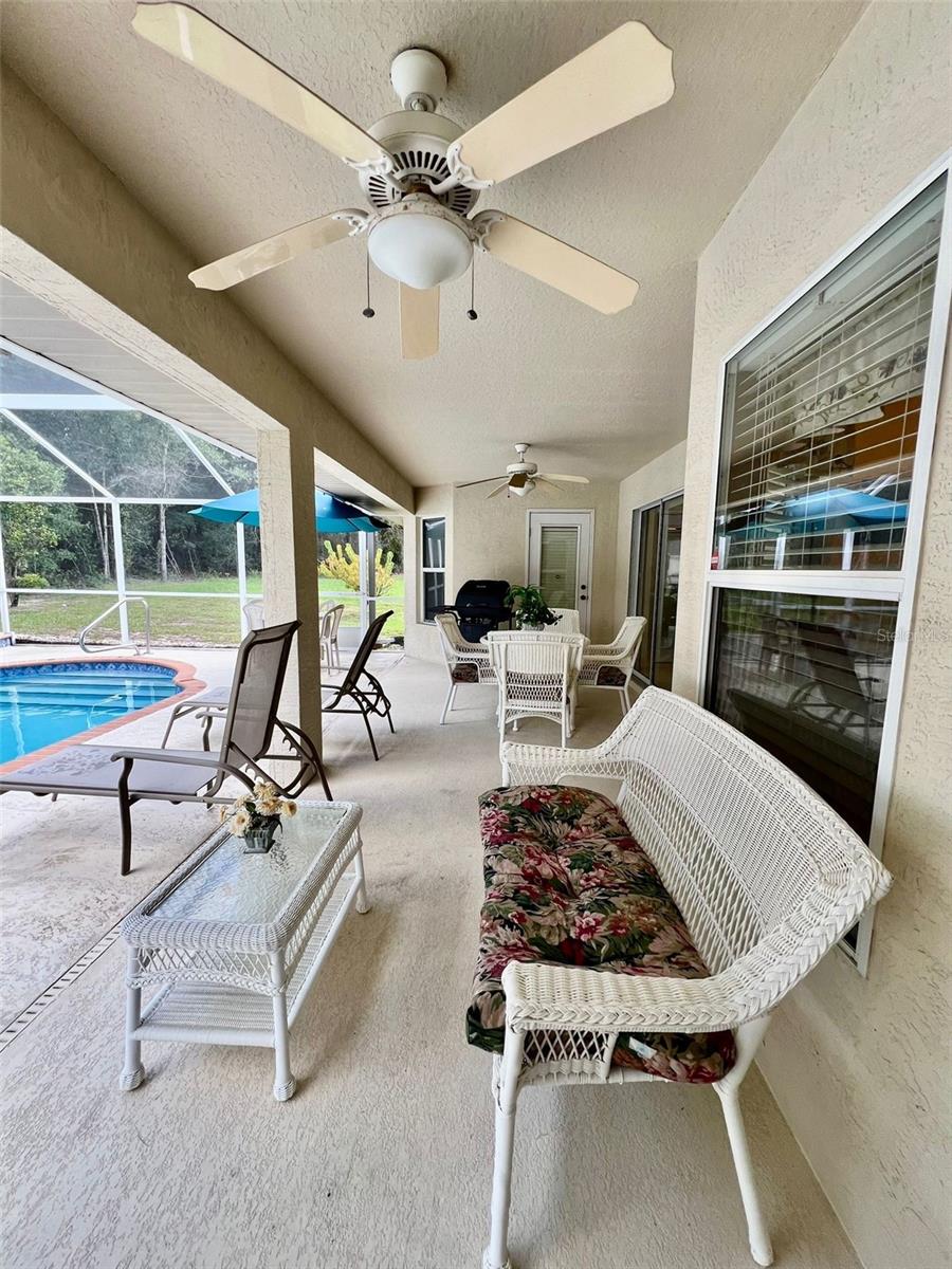 Listing photo id 27 for 9998 Langdon Road