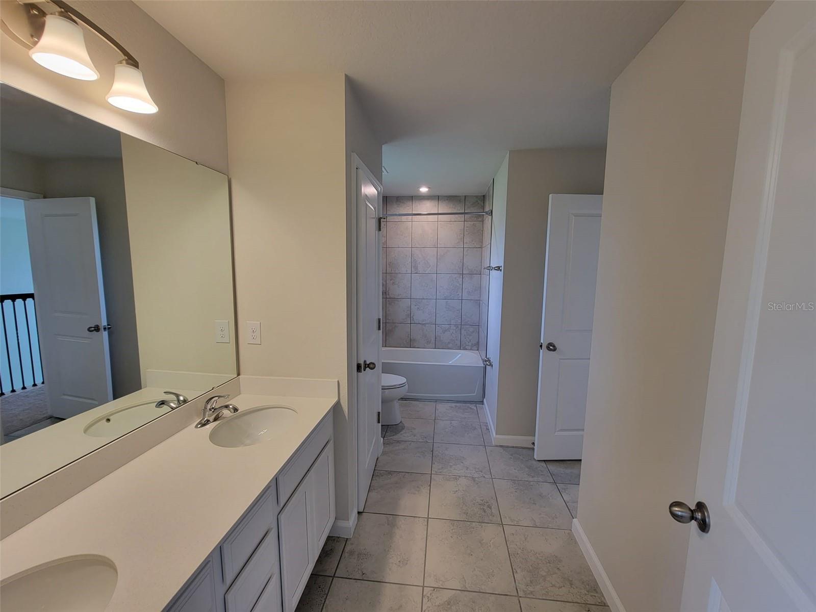 Image 25 of 61 For 13106 Orange Isle Drive