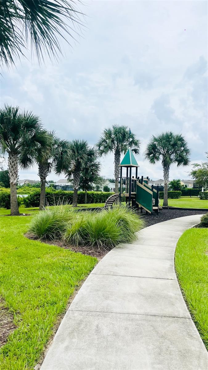 Image 34 of 61 For 13106 Orange Isle Drive