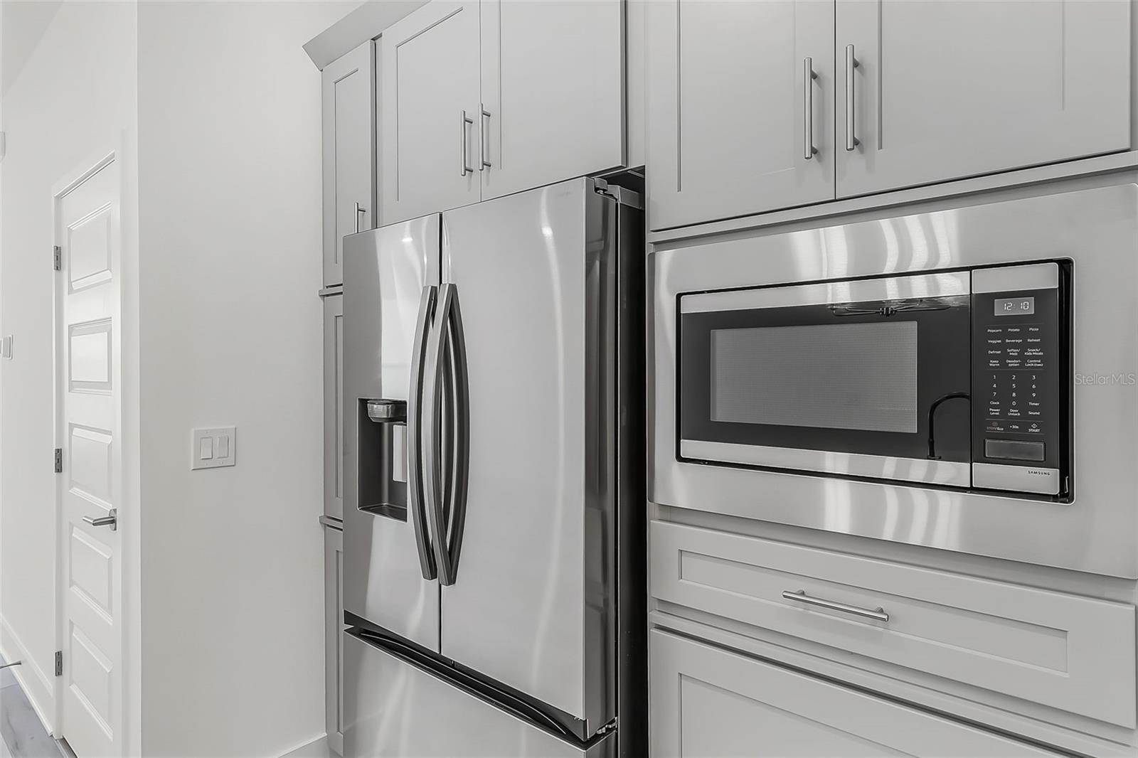 Image 4 of 65 For 15213 Summer Harvest Street