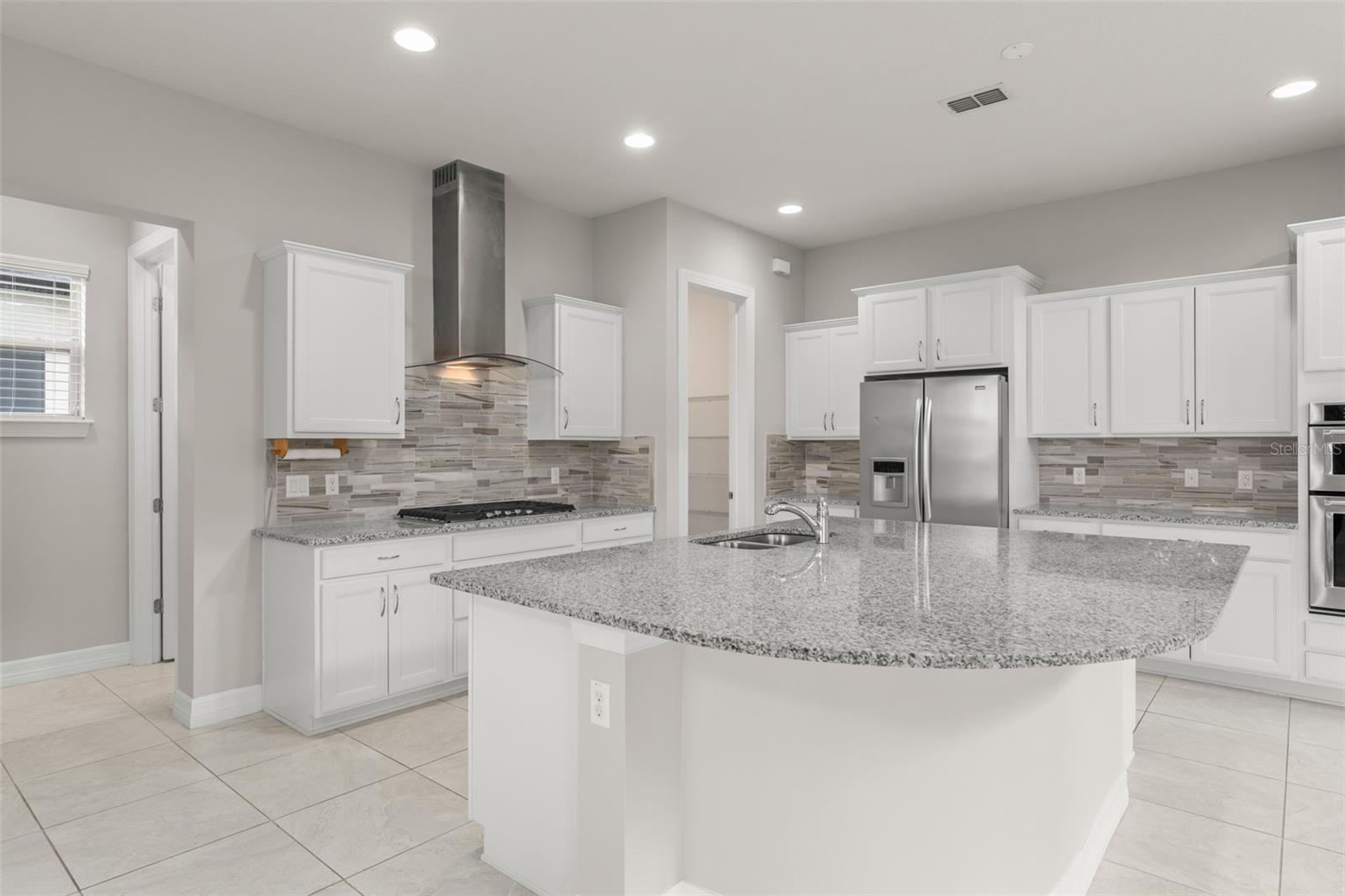 Image 12 of 52 For 10814 Citron Oaks Drive