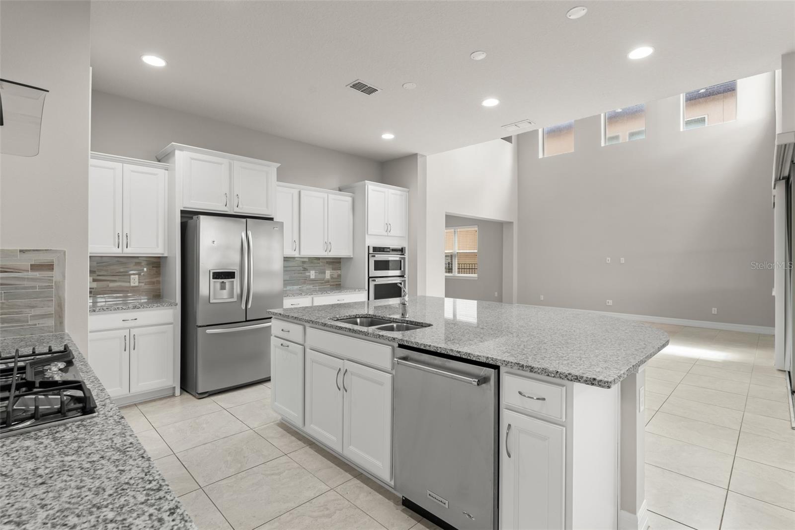 Image 14 of 52 For 10814 Citron Oaks Drive