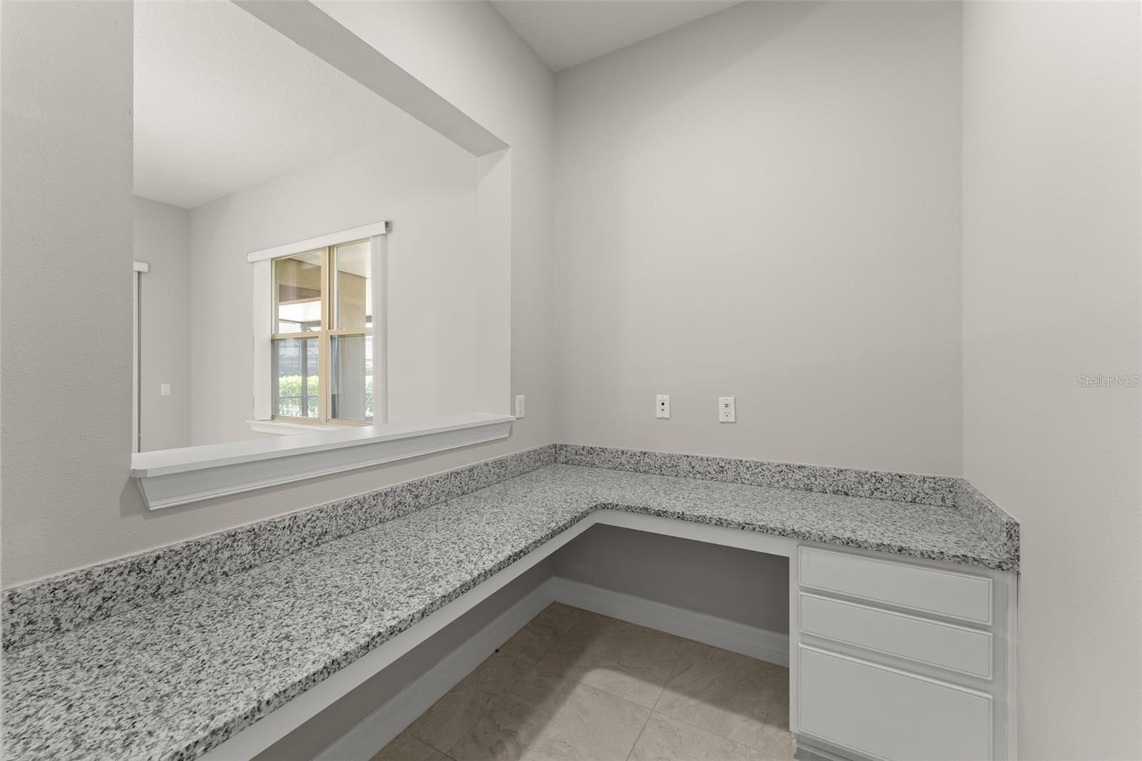 Image 37 of 52 For 10814 Citron Oaks Drive