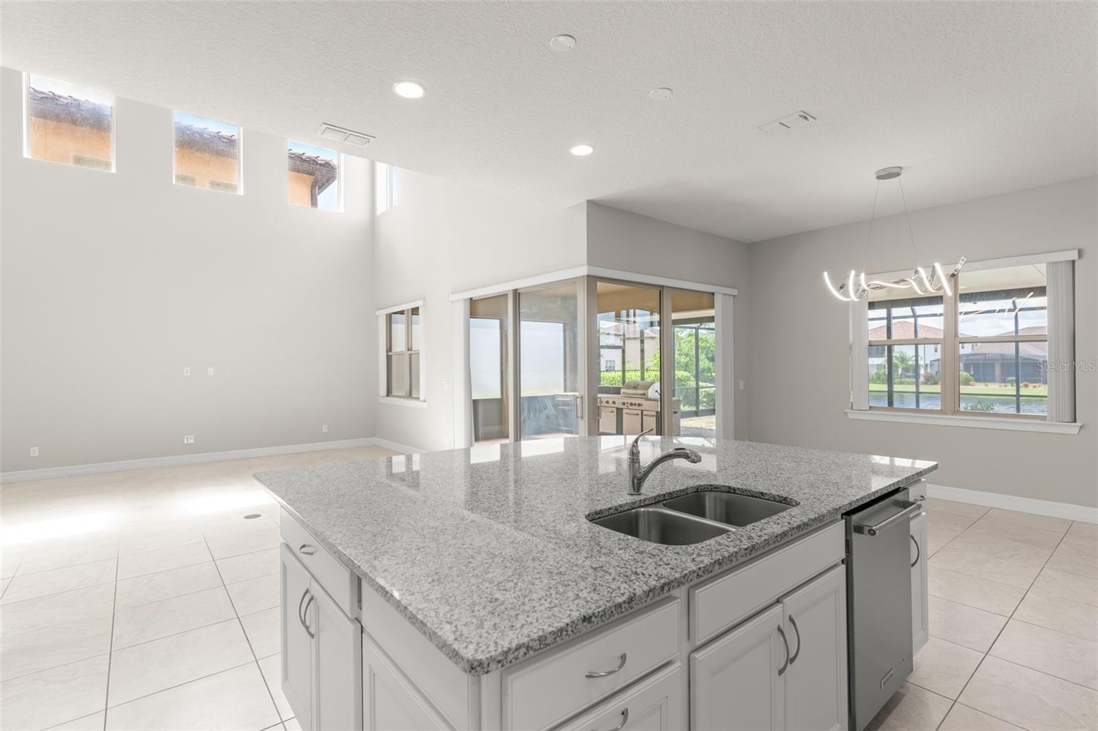 Image 5 of 52 For 10814 Citron Oaks Drive