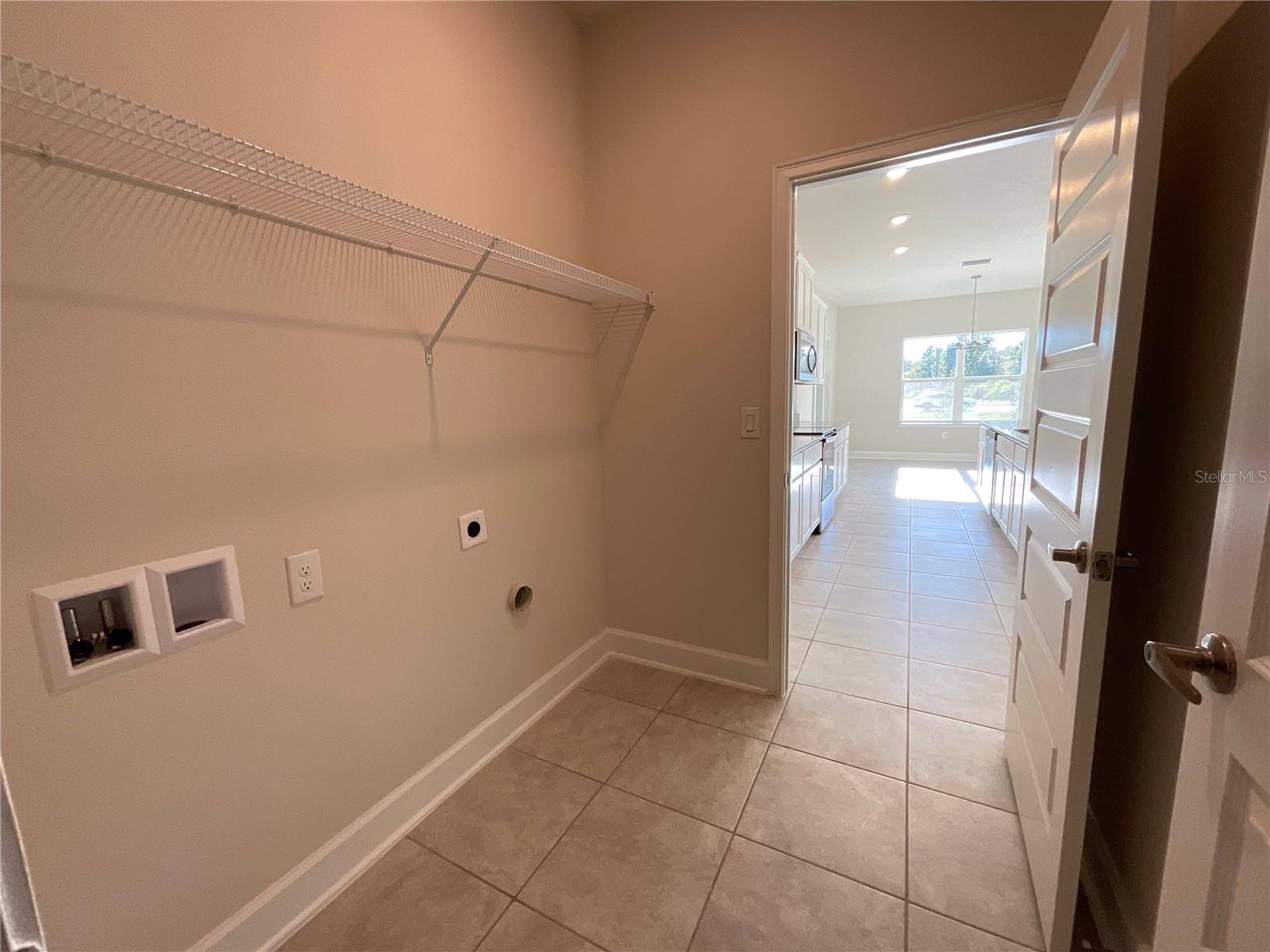 Image 6 of 13 For 4074 Sagefield Drive