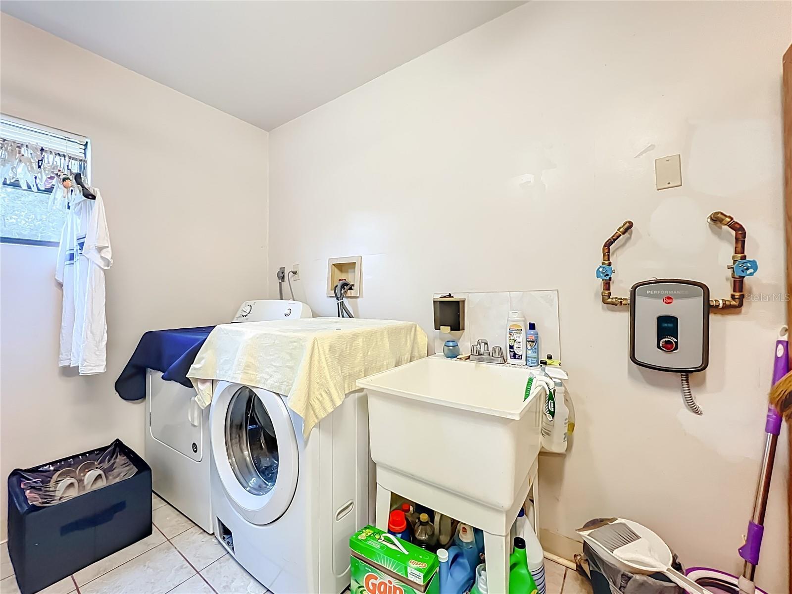 Image 15 of 50 For 22850 Winterwillow Lane