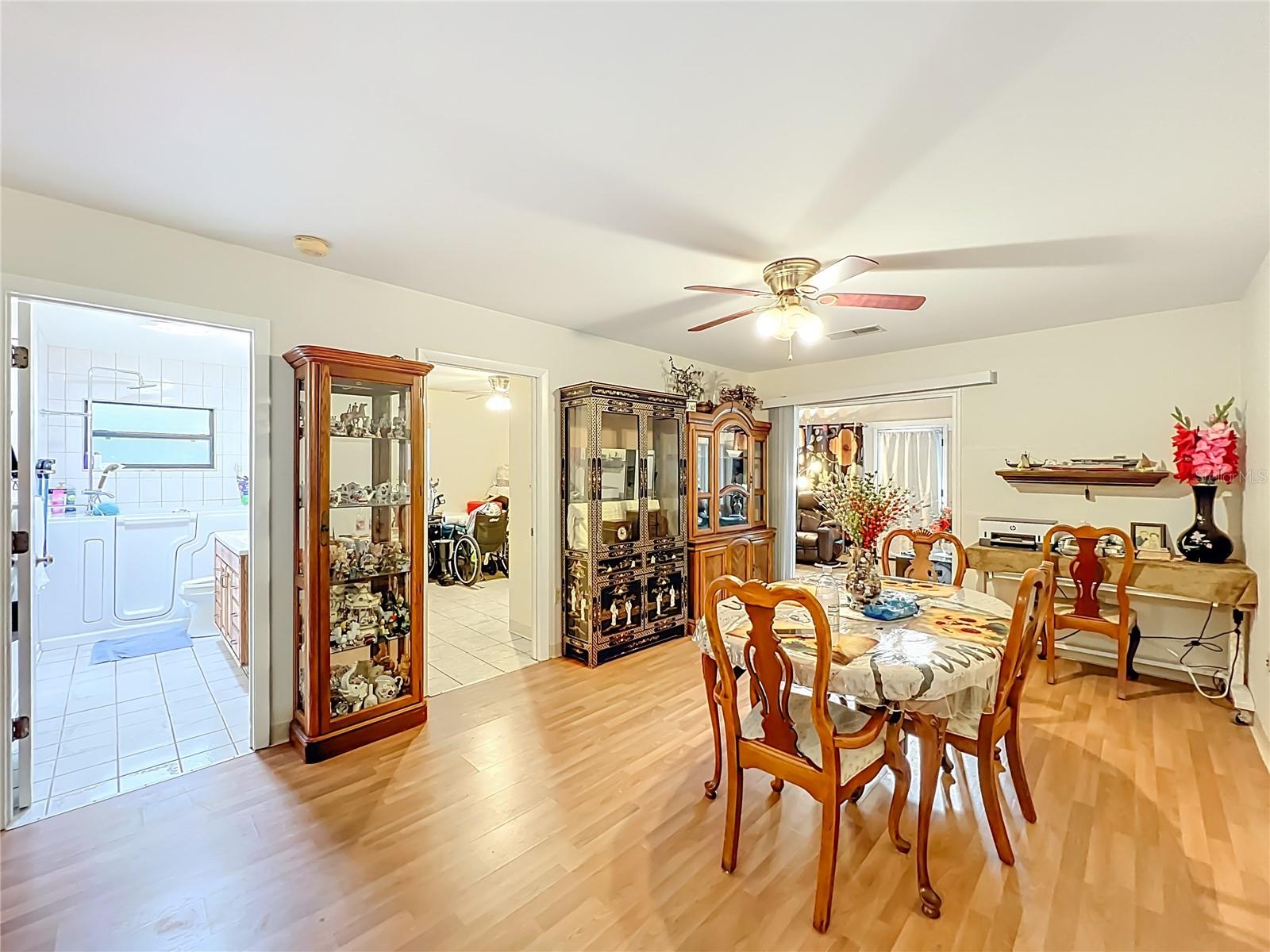 Image 26 of 50 For 22850 Winterwillow Lane