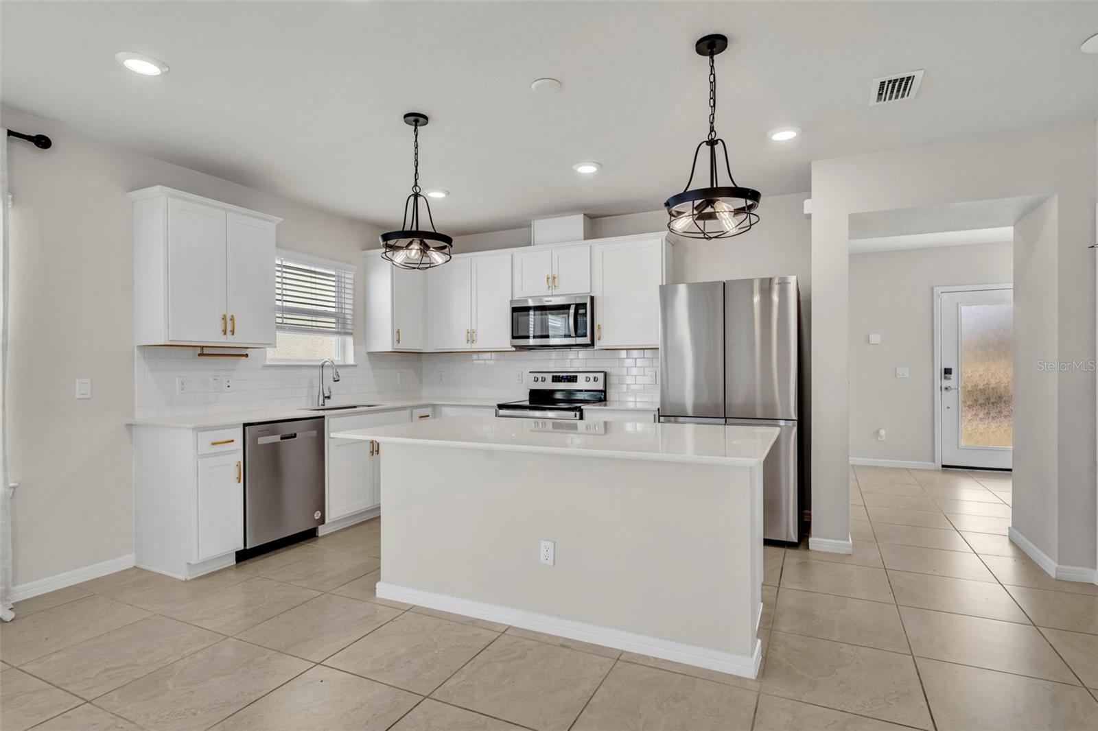 Image 11 of 40 For 2092 Cross Prairie Parkway