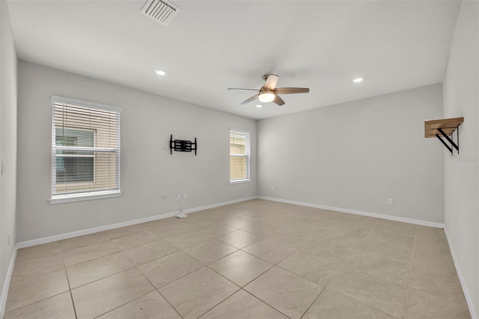 Image 19 of 40 For 2092 Cross Prairie Parkway
