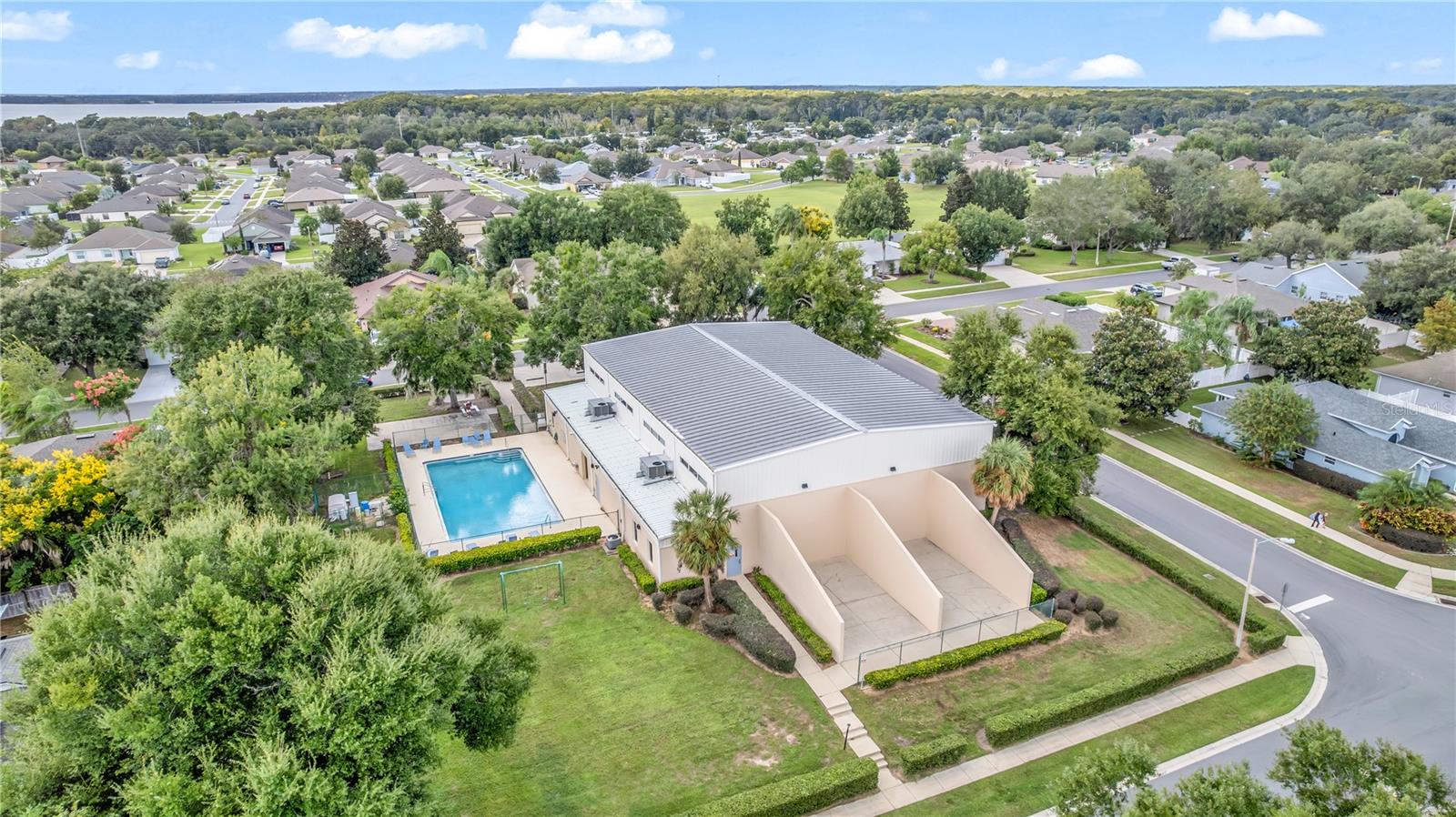 Image 35 of 40 For 4510 Barbuda Drive