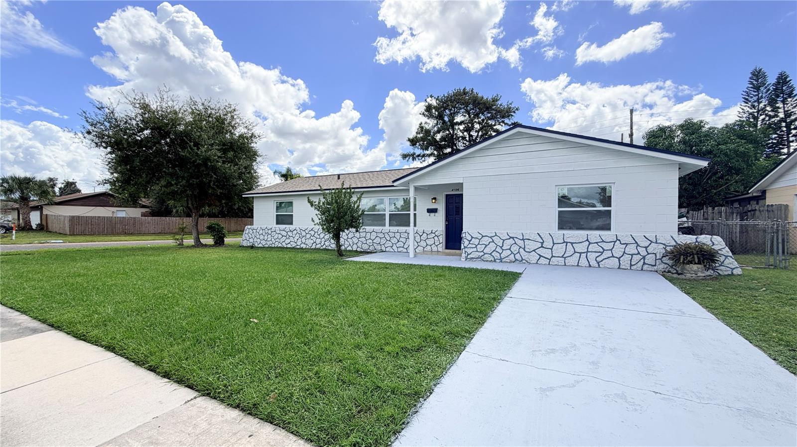 Image 2 of 30 For 4106 Kingsbridge Drive