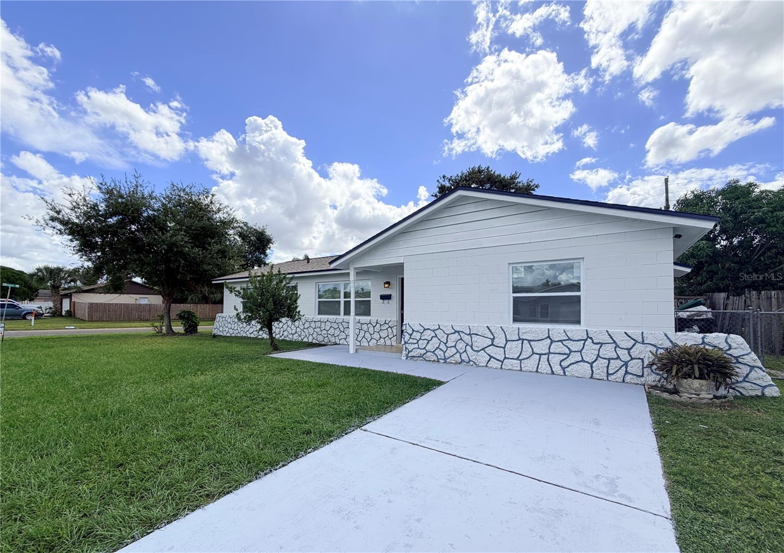 Image 6 of 30 For 4106 Kingsbridge Drive