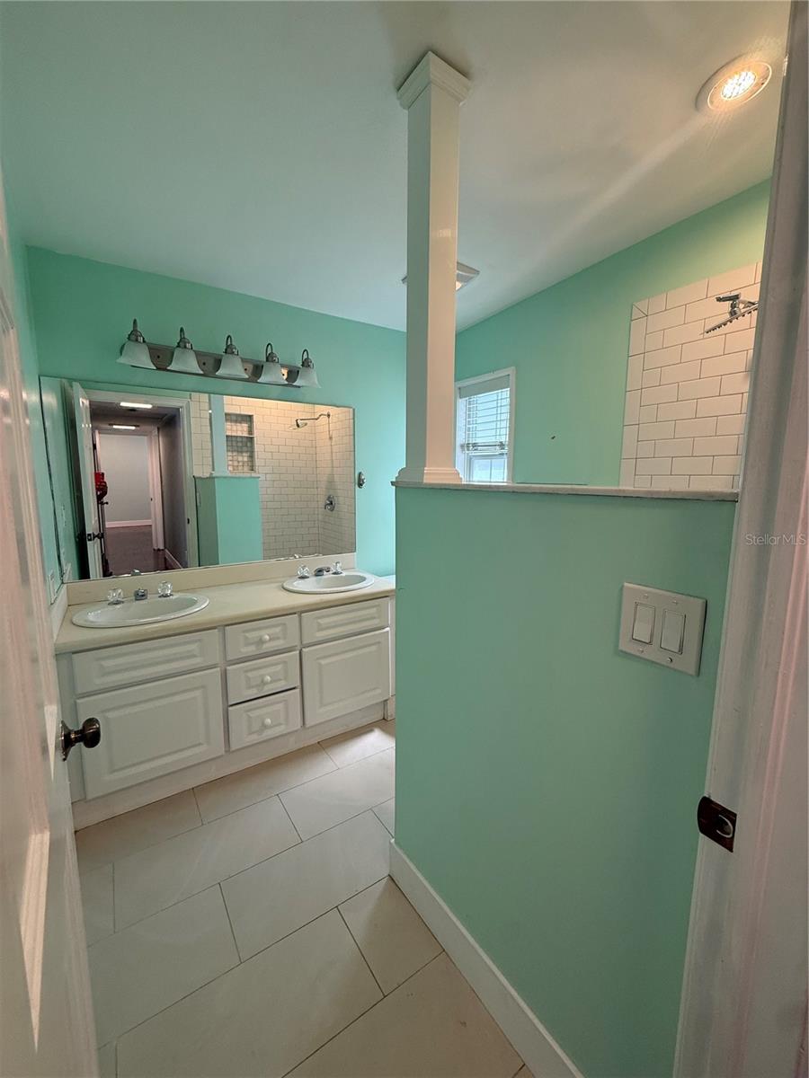 Image 30 of 42 For 3404 Leslie Drive