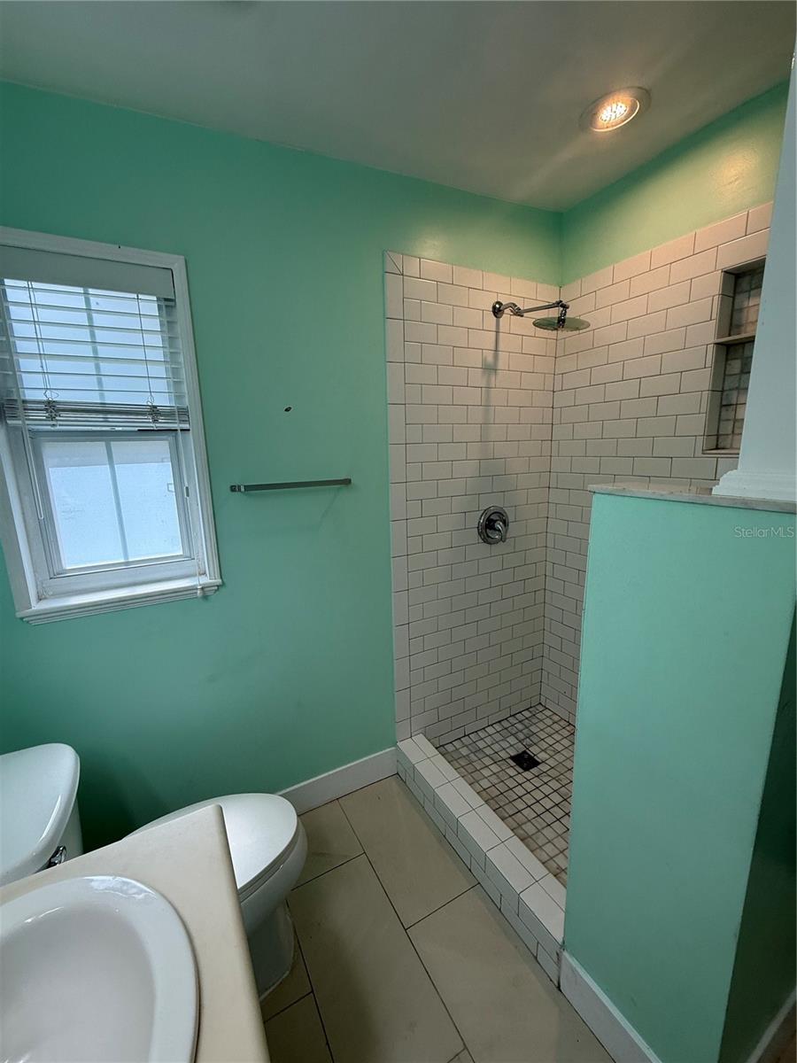 Image 34 of 42 For 3404 Leslie Drive