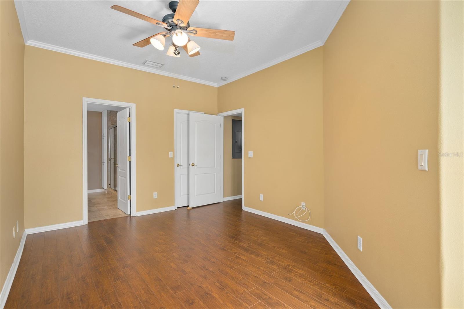 Image 16 of 34 For 13436 Fountainbleau Drive 2-5