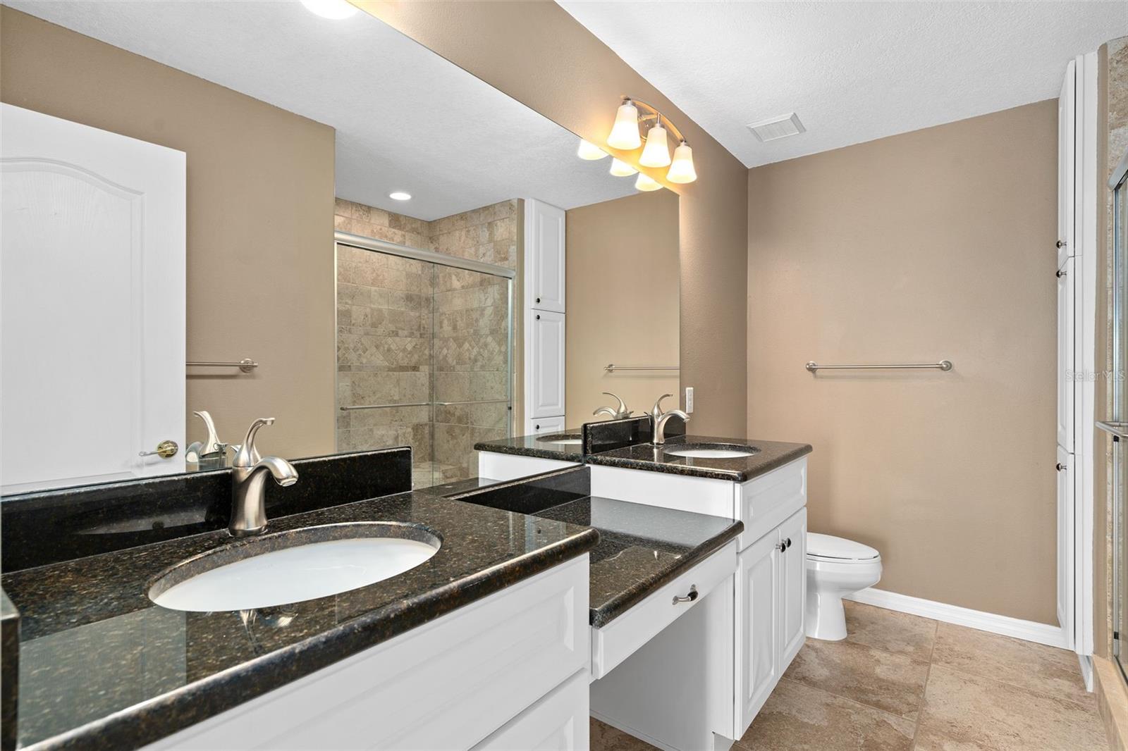Image 17 of 34 For 13436 Fountainbleau Drive 2-5