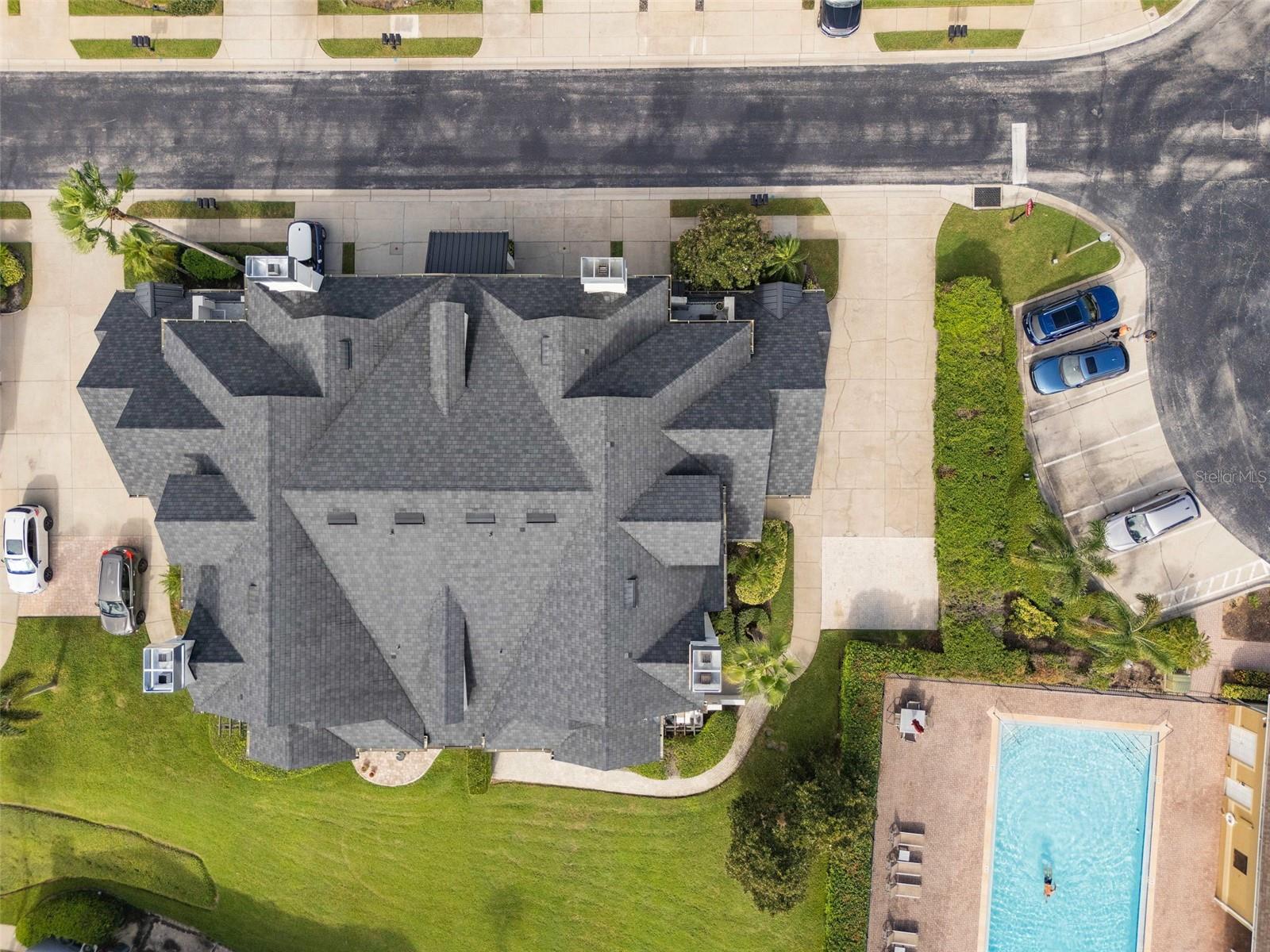 Image 32 of 34 For 13436 Fountainbleau Drive 2-5