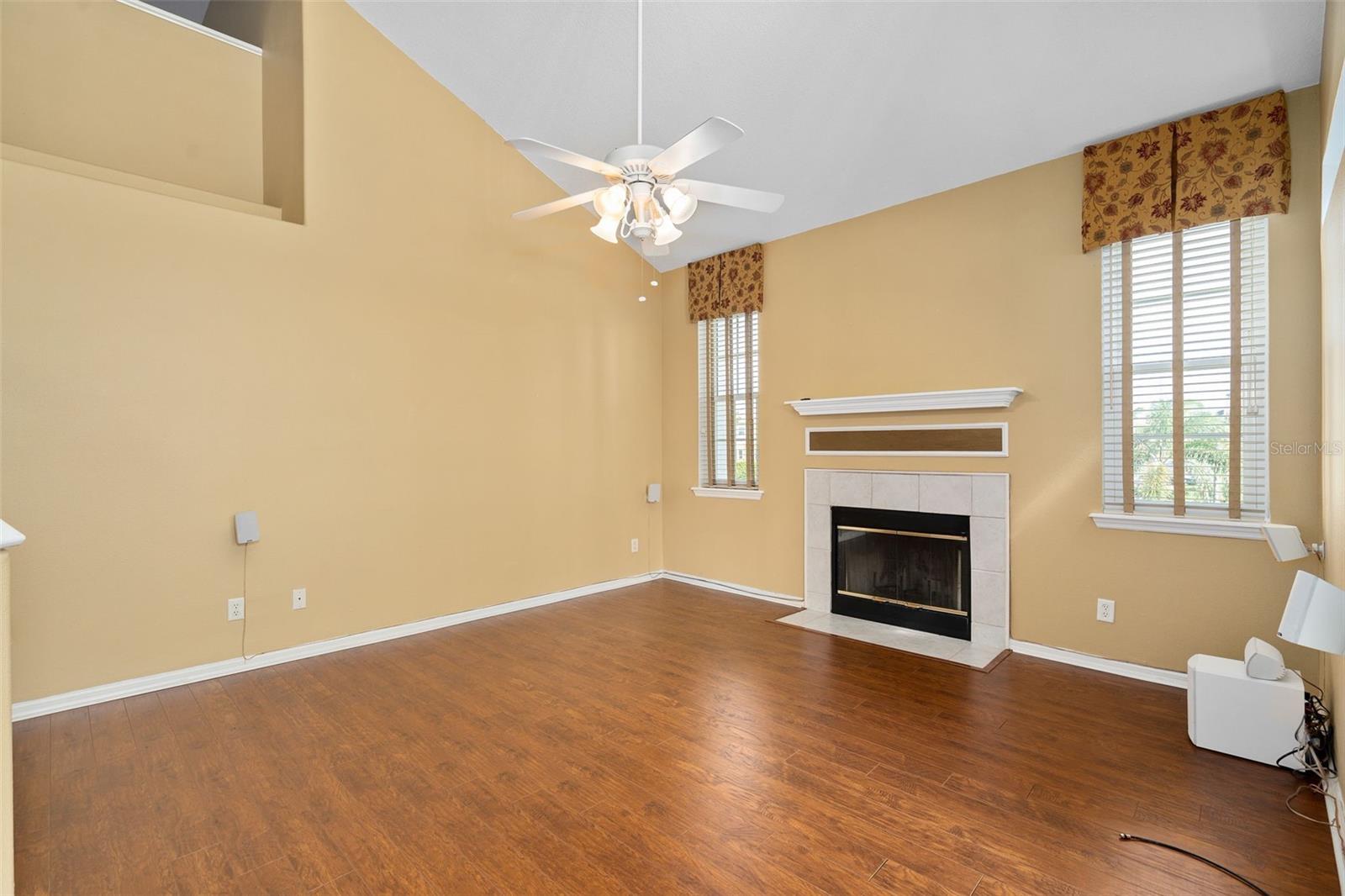 Image 4 of 34 For 13436 Fountainbleau Drive 2-5