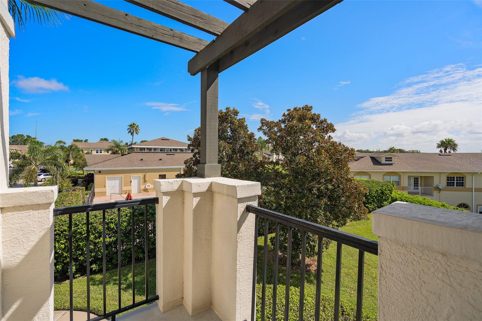 Image 8 of 34 For 13436 Fountainbleau Drive 2-5