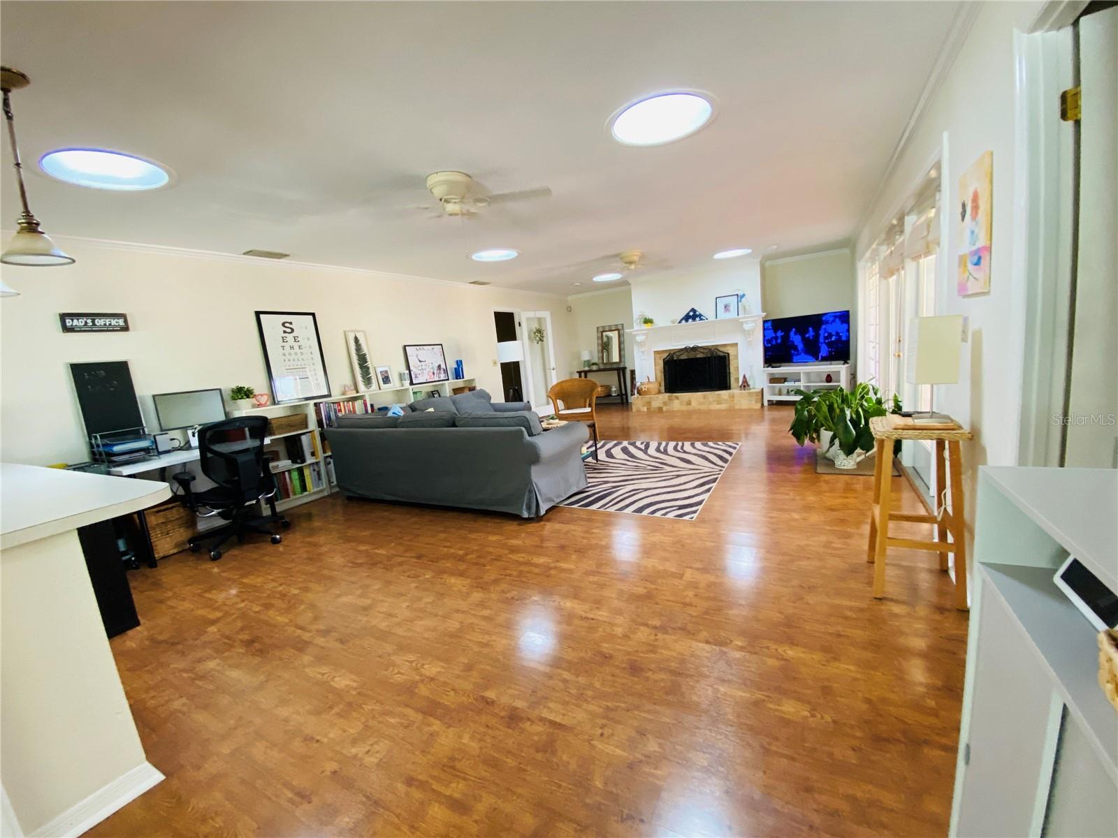Image 3 of 28 For 1449 Errol Parkway