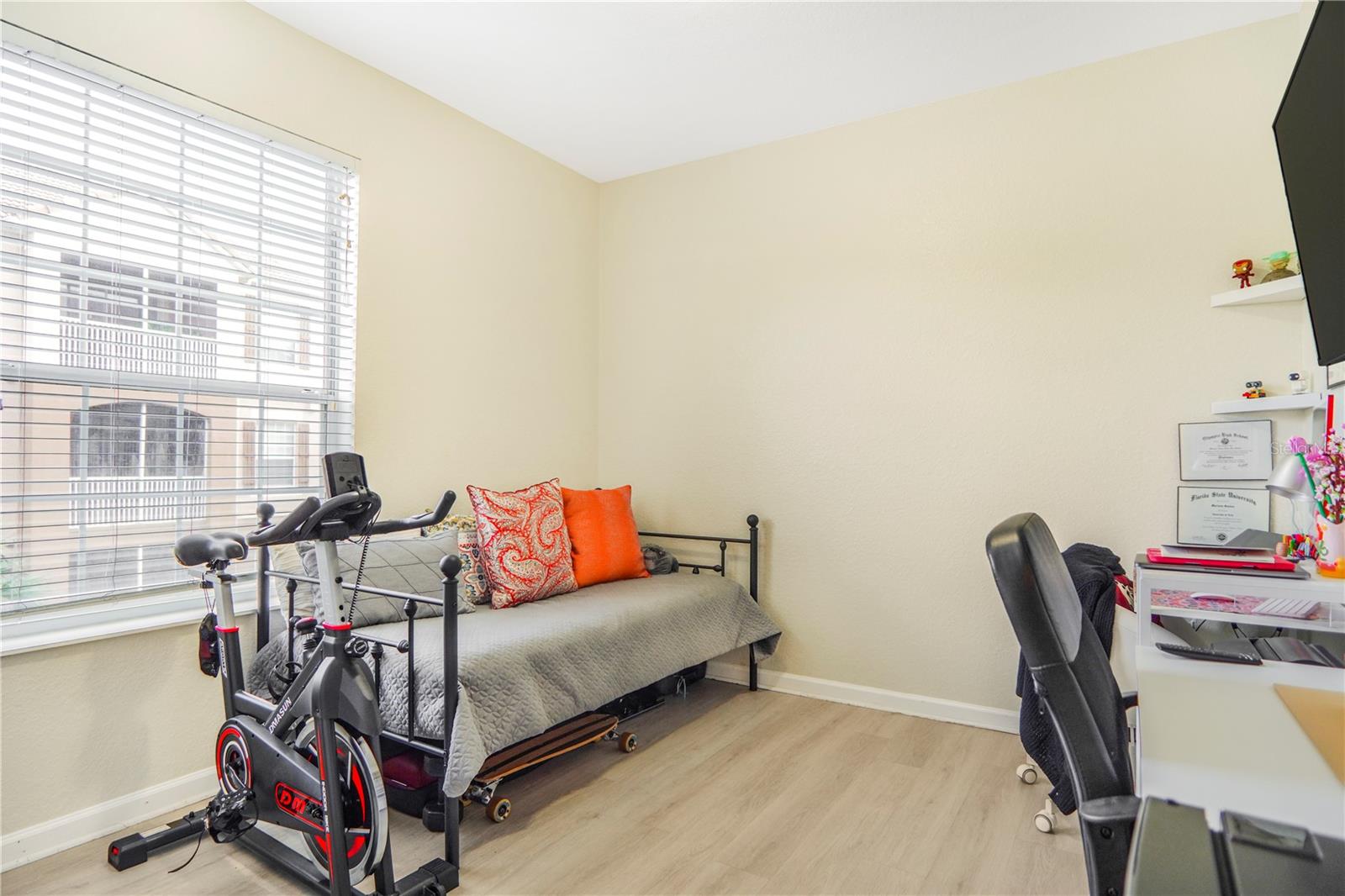 Image 21 of 41 For 3326 Robert Trent Jones Drive 30102