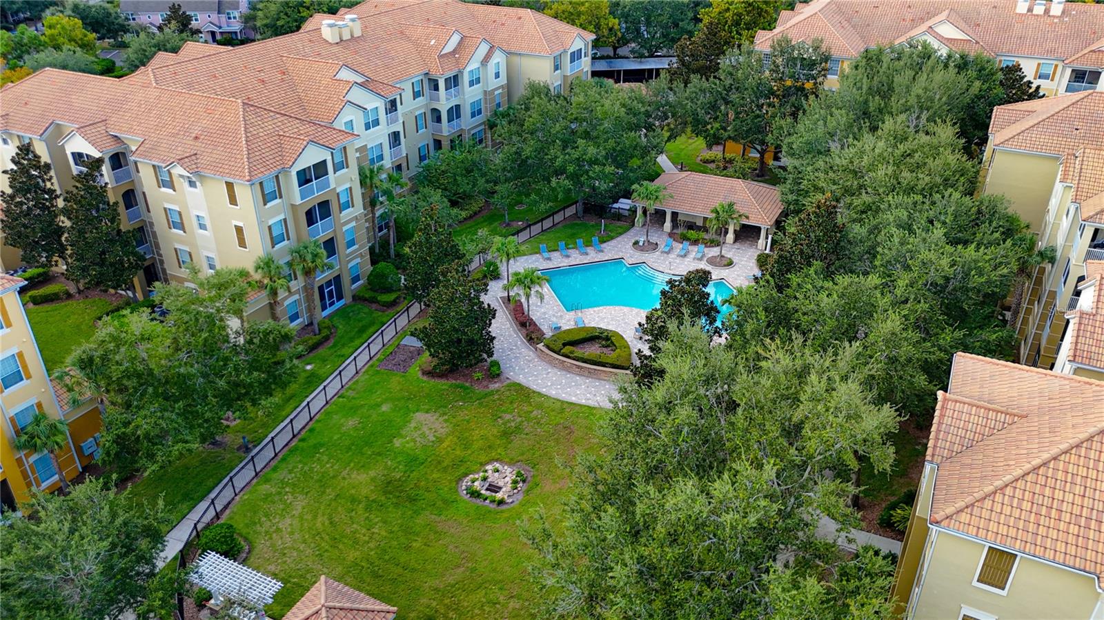 Image 38 of 41 For 3326 Robert Trent Jones Drive 30102