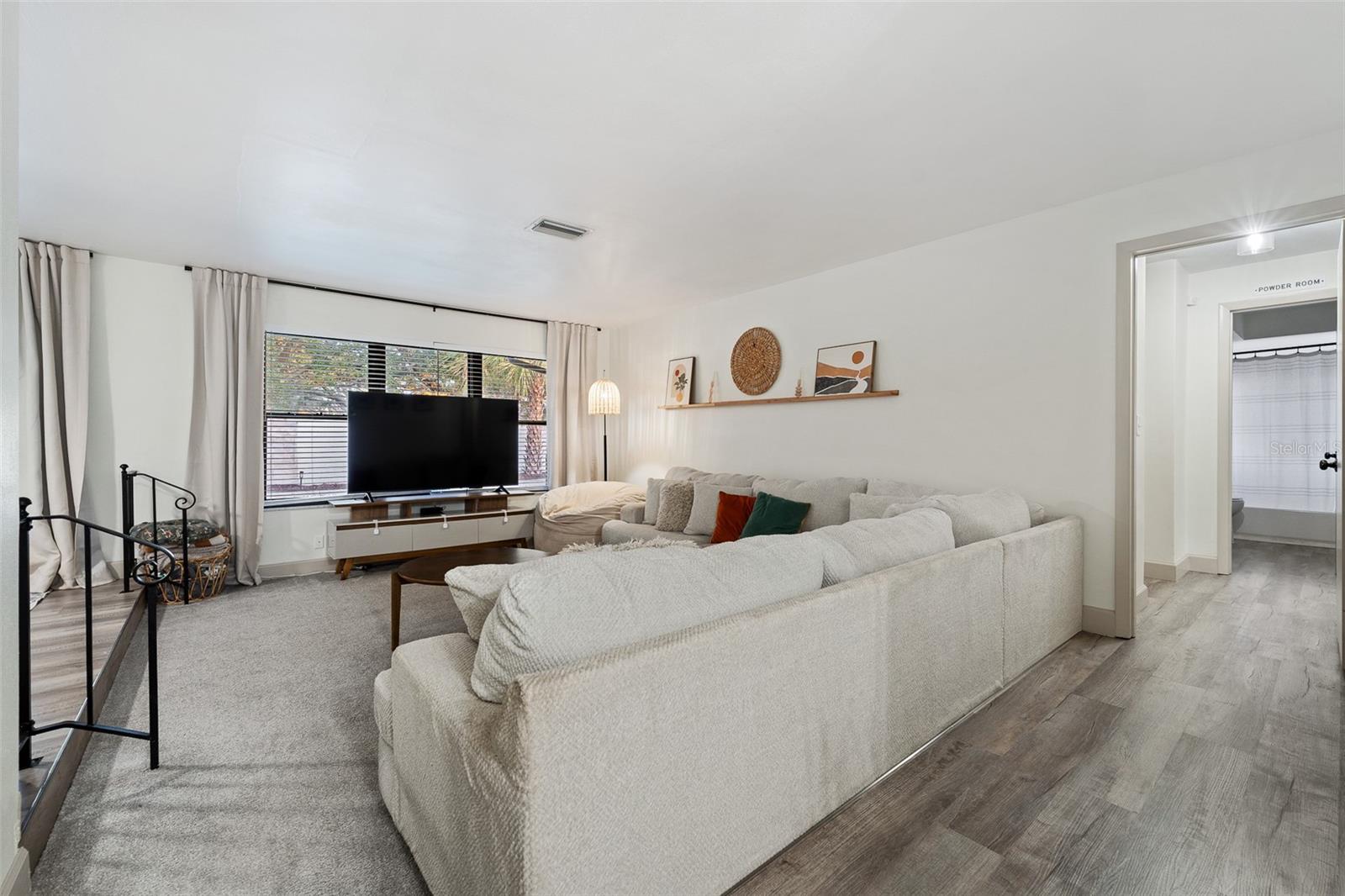 Image 2 of 18 For 1422 Tierra Circle