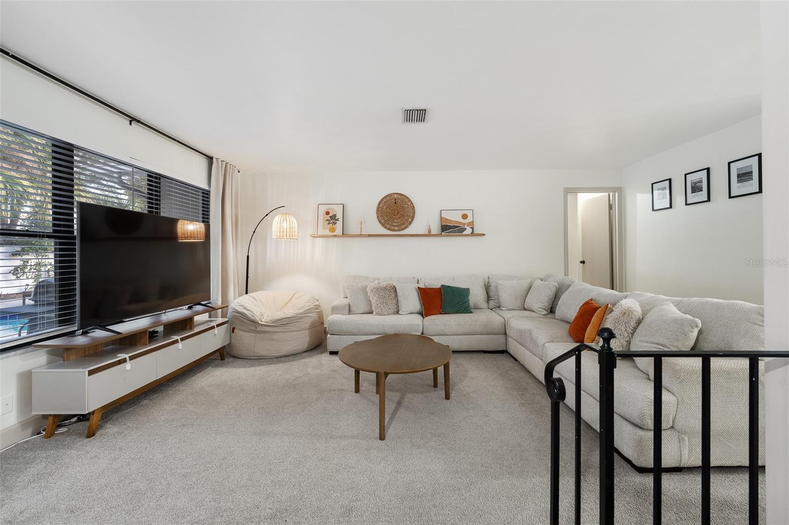 Image 4 of 18 For 1422 Tierra Circle