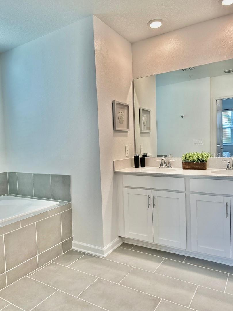 Image 12 of 24 For 8857 Cabot Cliffs Drive 102