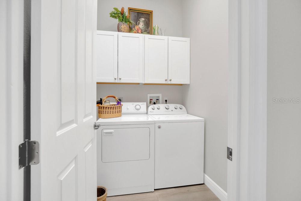 Image 19 of 33 For 218 Lamonte Pointe Court