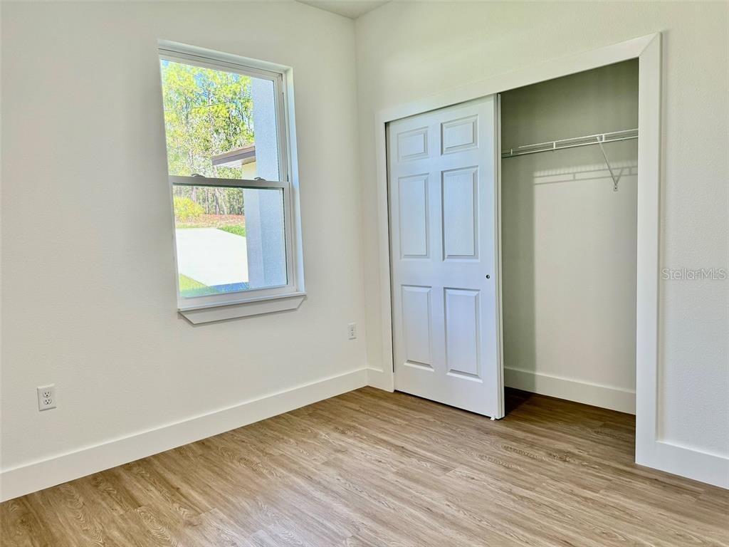 Image 7 of 12 For 6660 Glencoe Street