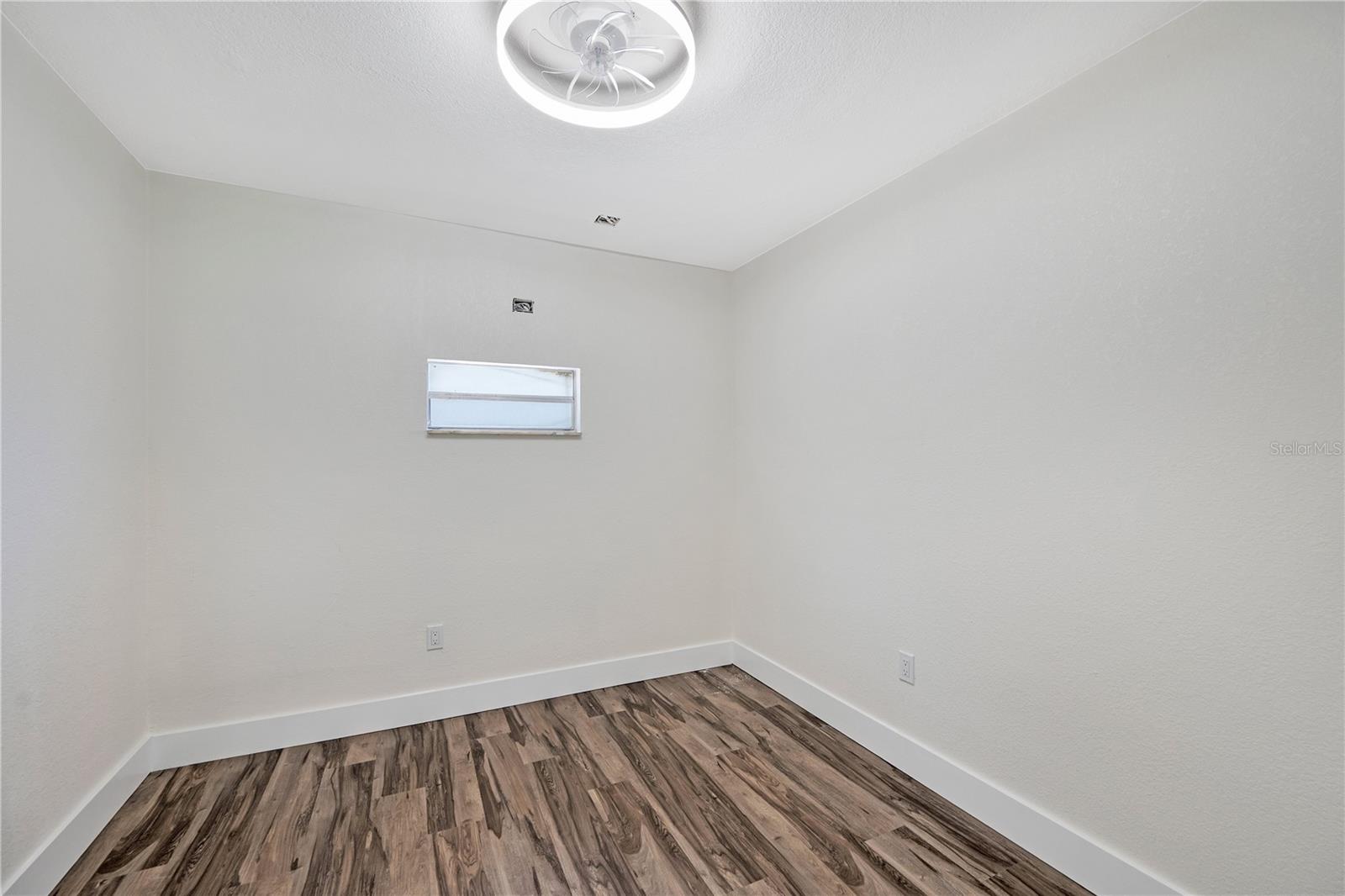Image 14 of 26 For 2425 Tanglewood Street