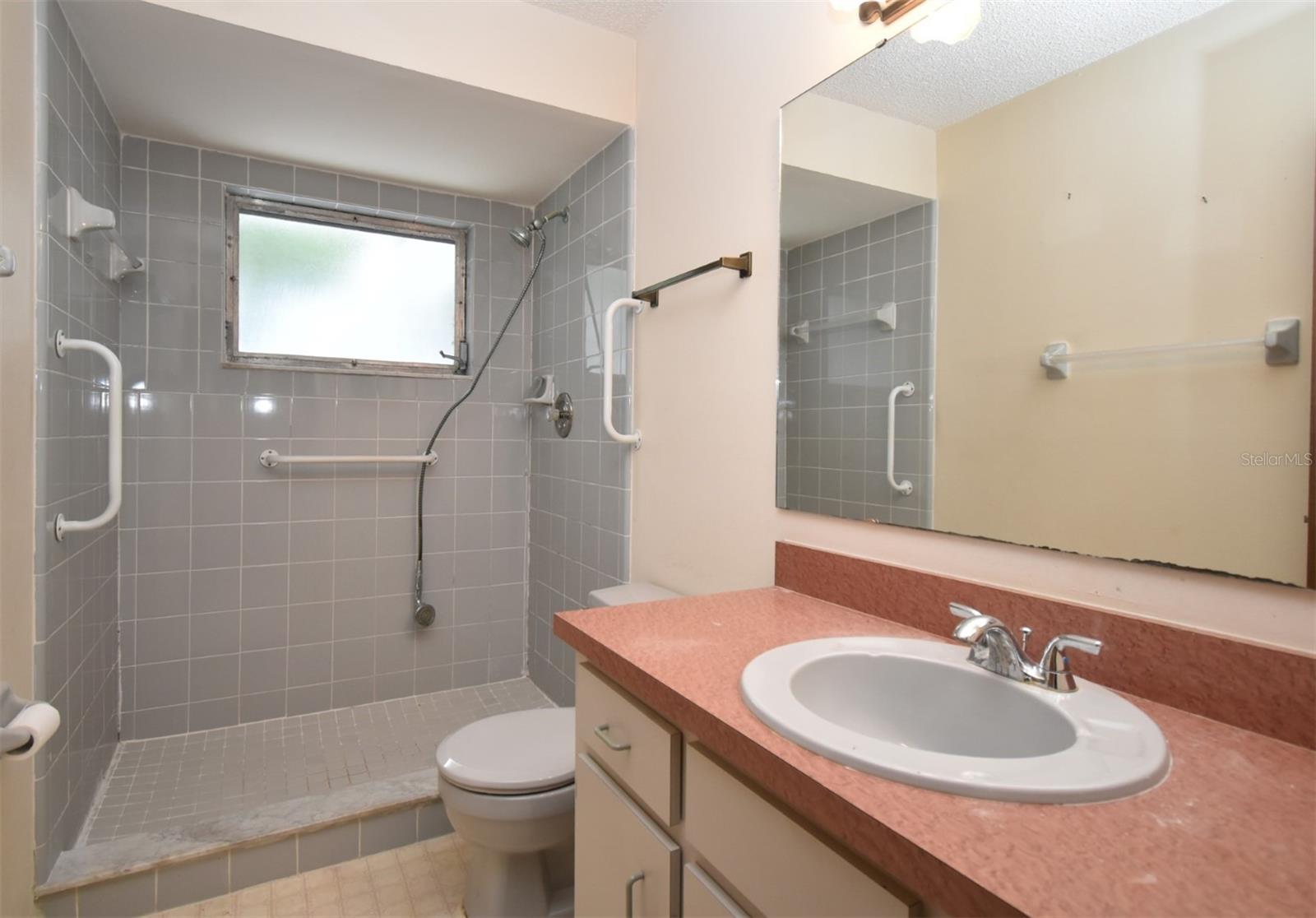 Listing photo id 29 for 1045 Windbrook Drive