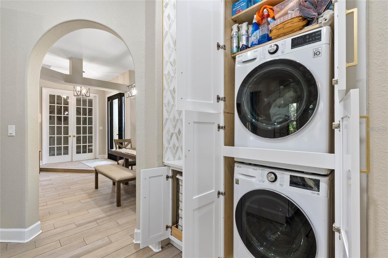 Image 29 of 47 For 10537 Versailles Boulevard