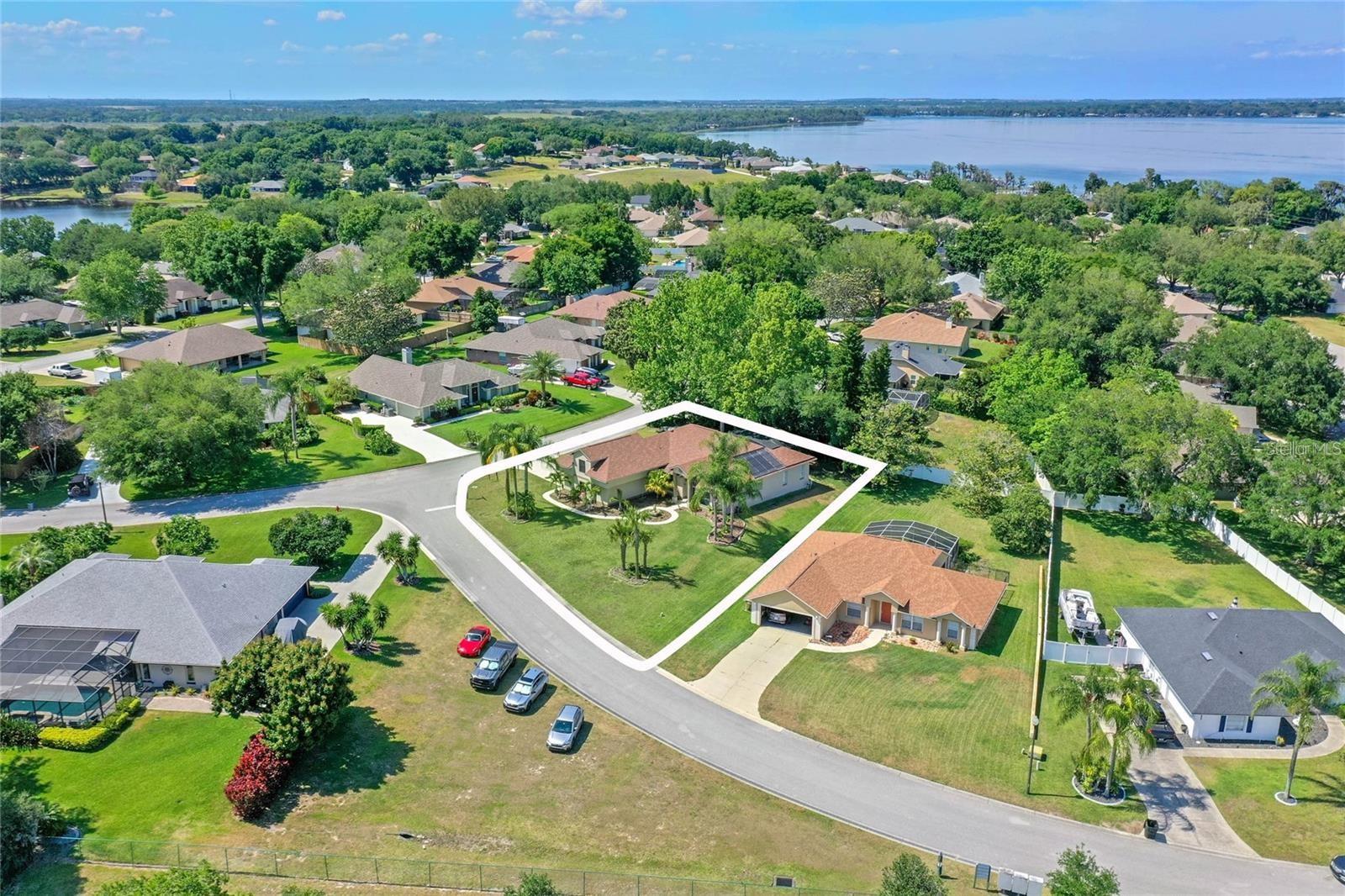 Image 40 of 47 For 10537 Versailles Boulevard