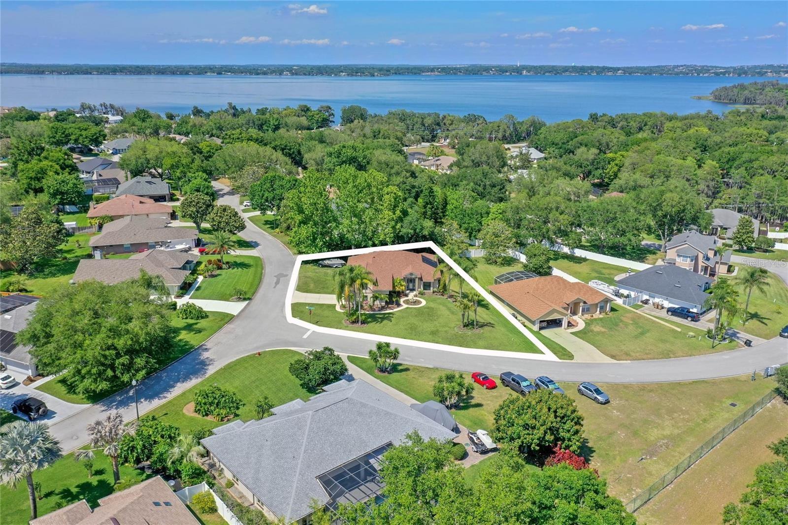 Image 45 of 47 For 10537 Versailles Boulevard